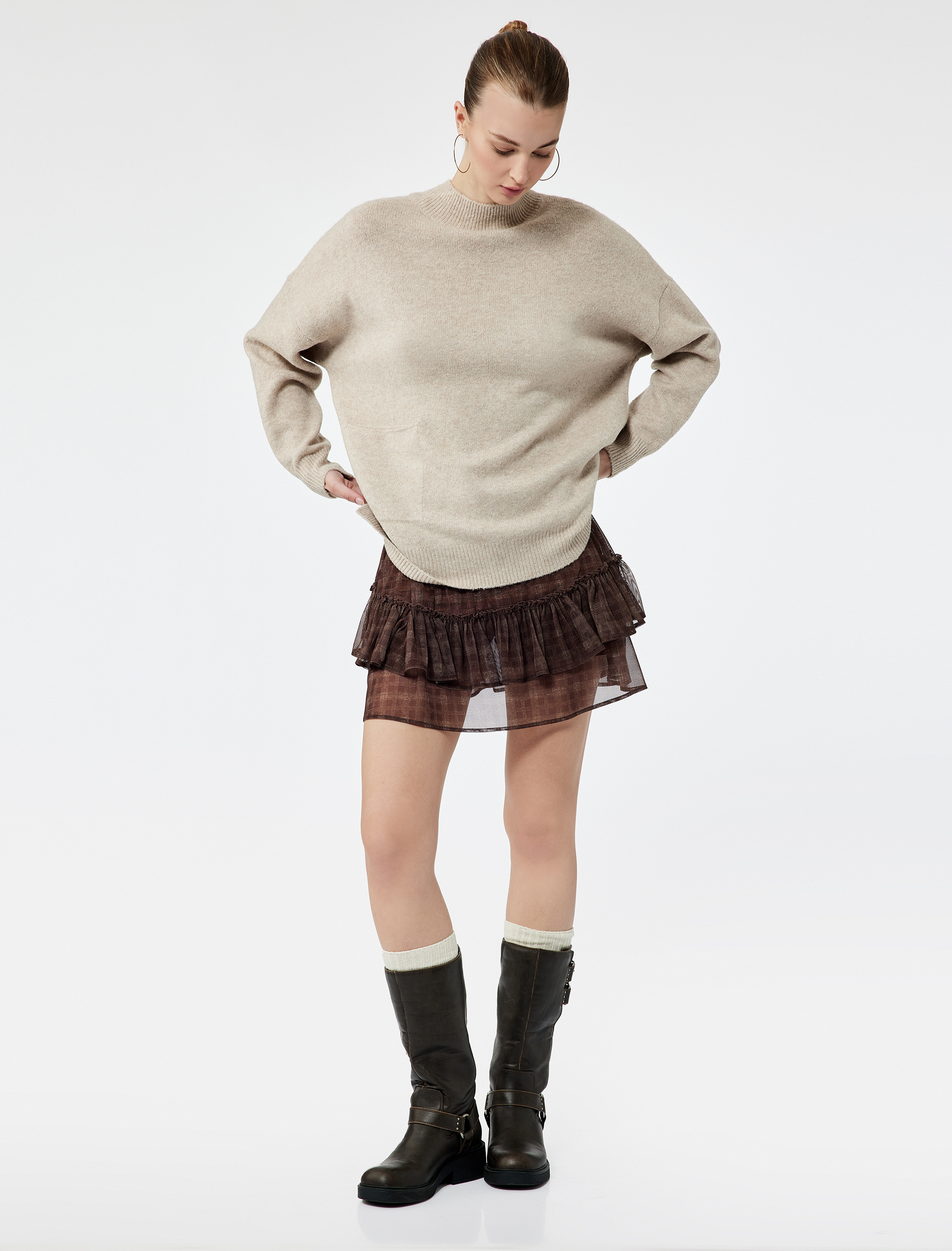   Uzun Kollu Dik Yaka Rahat Kalıp Cep Detaylı Triko Tunik