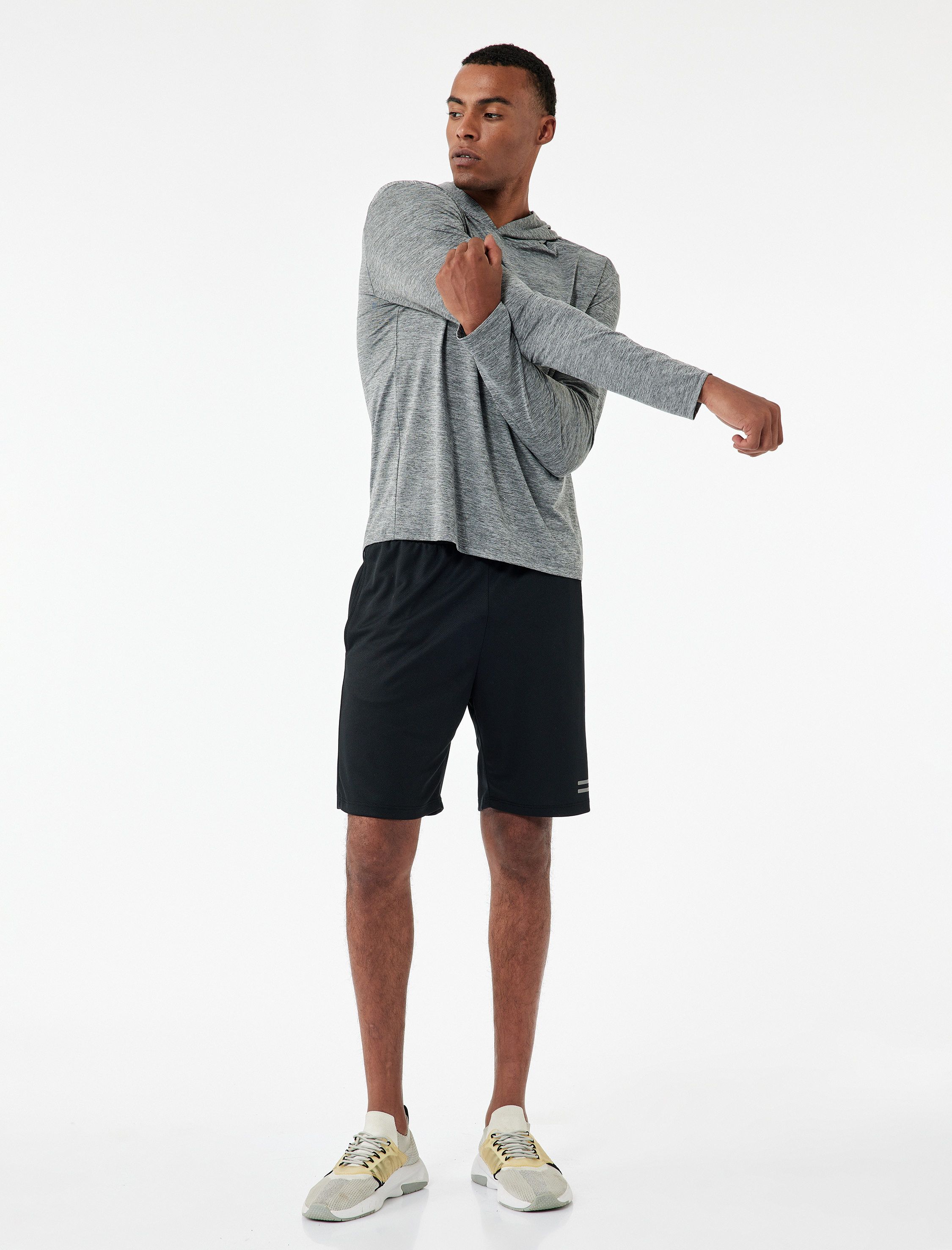   Slim Fit Uzun Kollu Kapüşonlu Spor Sweatshirt