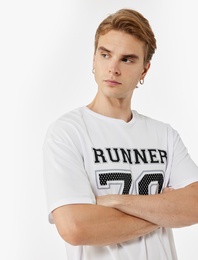 Rahat Kesim Kısa Kollu Bisiklet Yaka Baskılı Spor Tişört