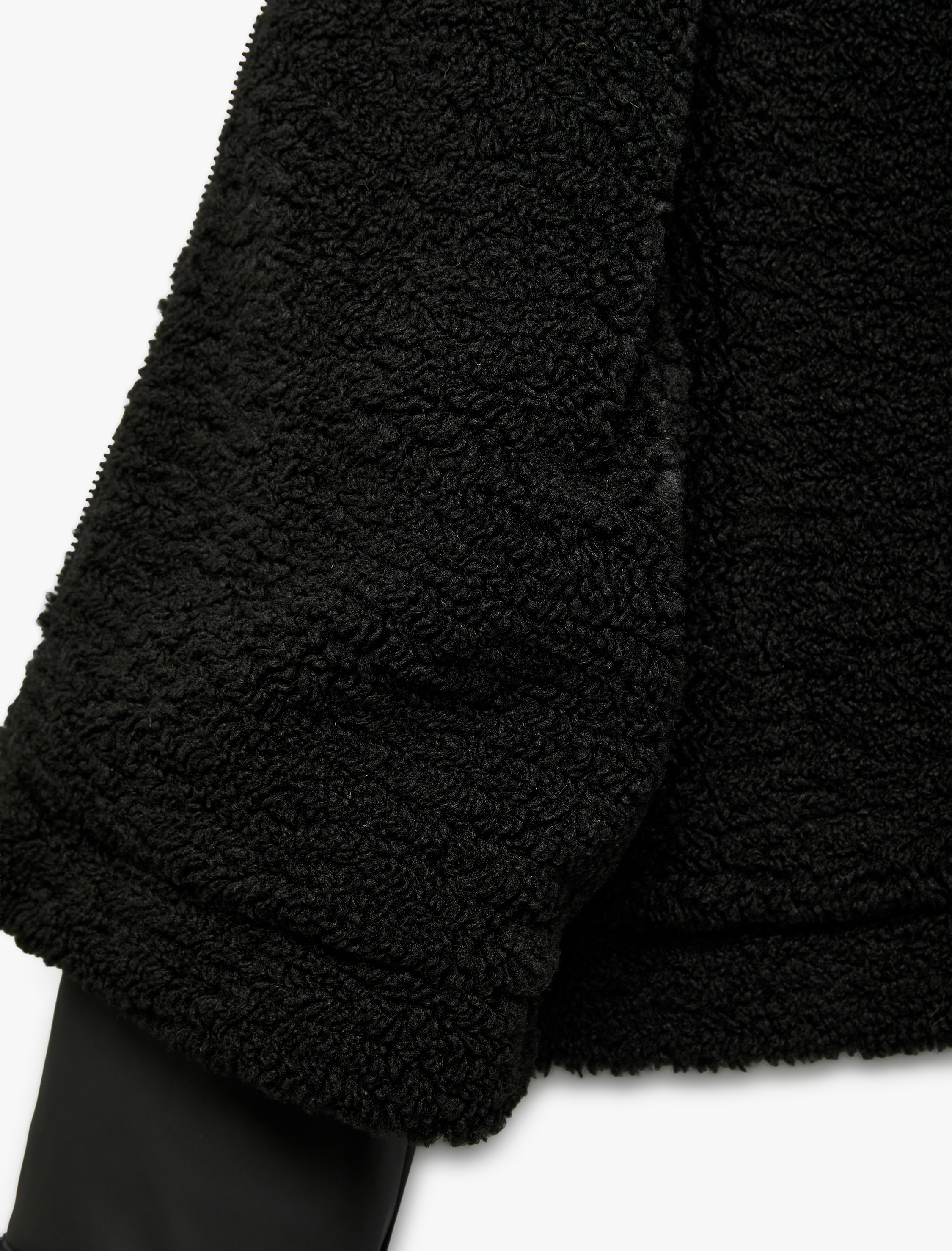   Uzun Kollu Fermuarlı Peluş Yaka Cep Detaylı Su İtici Oversize Ceket