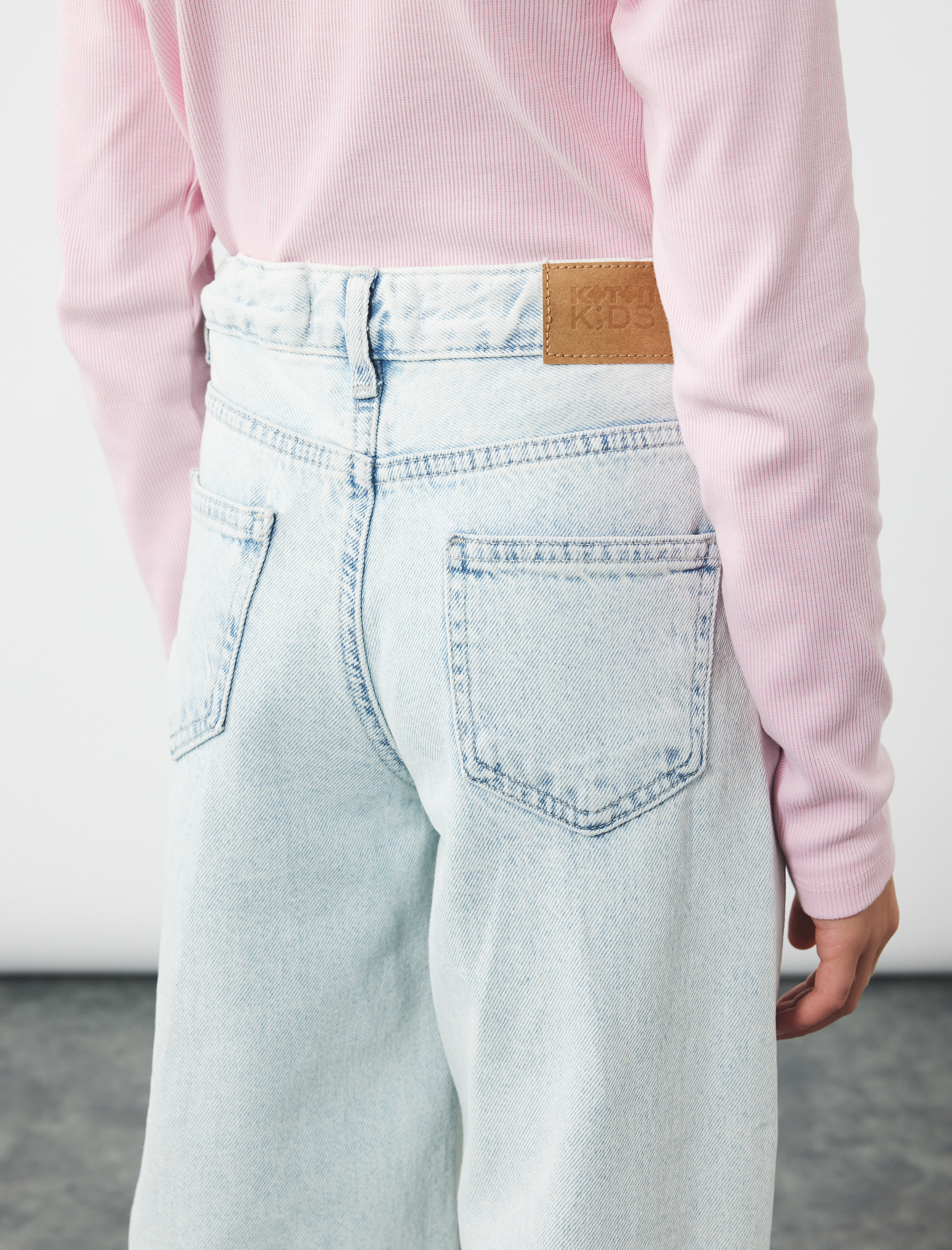  Kız Çocuk Pamuklu Cep Detaylı Paraşüt Kesim Denim Pantolon