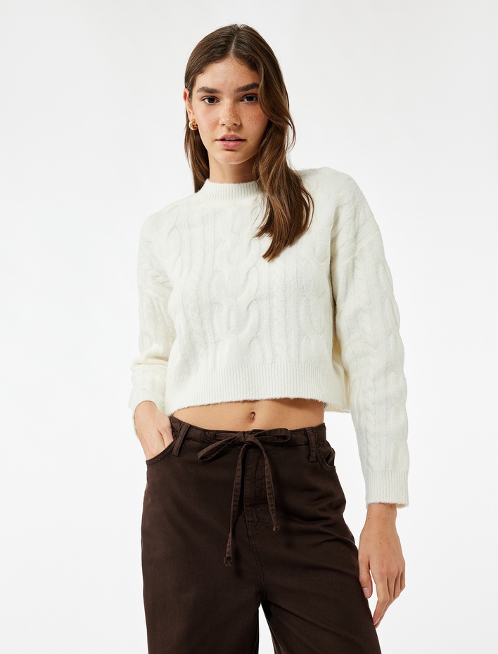  Bisiklet Yaka Saç Örgüsü Dokulu Triko Kazak