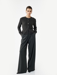 Uzun Kollu Bisiklet Yaka Düğmeli Saç Örgü Hırka