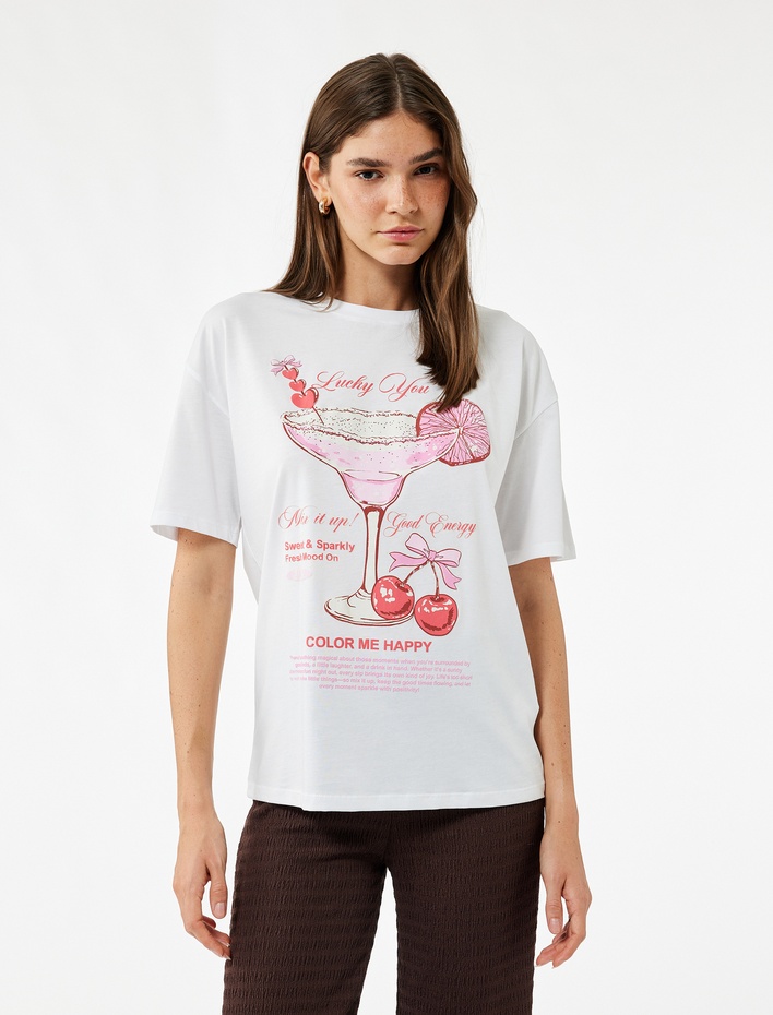  Kısa Kollu Rahat Kesim Bisiklet Yaka Baskılı Tişört