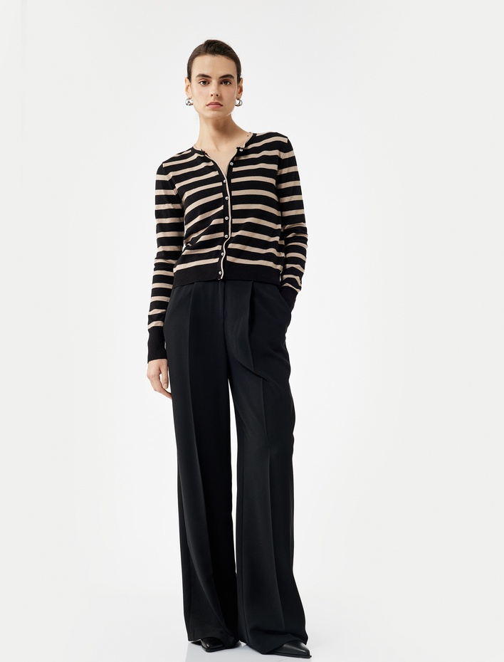  Uzun Kollu Bisiklet Yaka Çizgili Triko Hırka