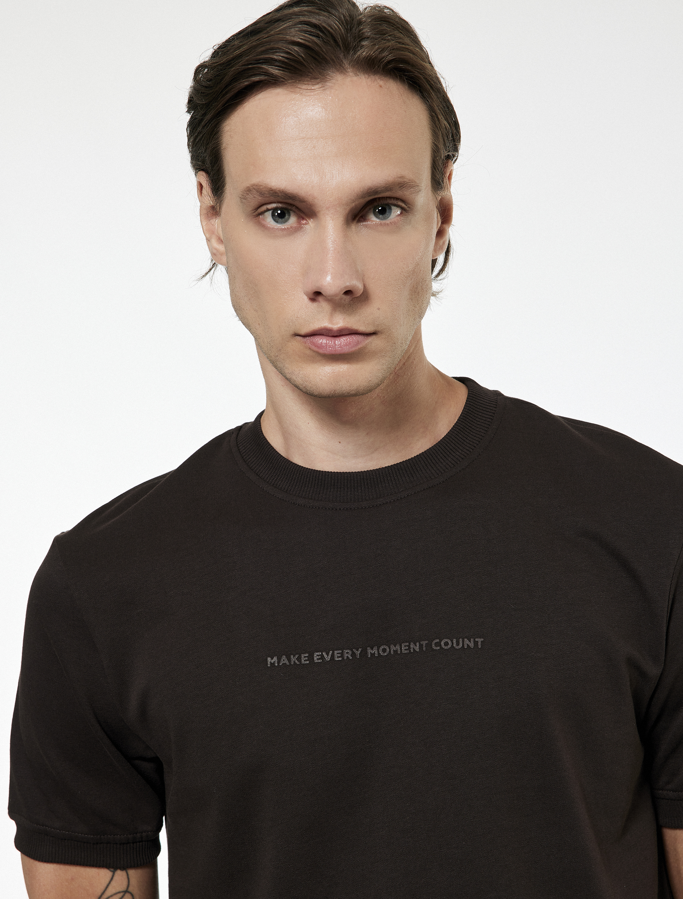   Regular Fit Kısa Kollu Bisiklet Yaka Tok Kumaş Pamuklu Baskılı Tişört