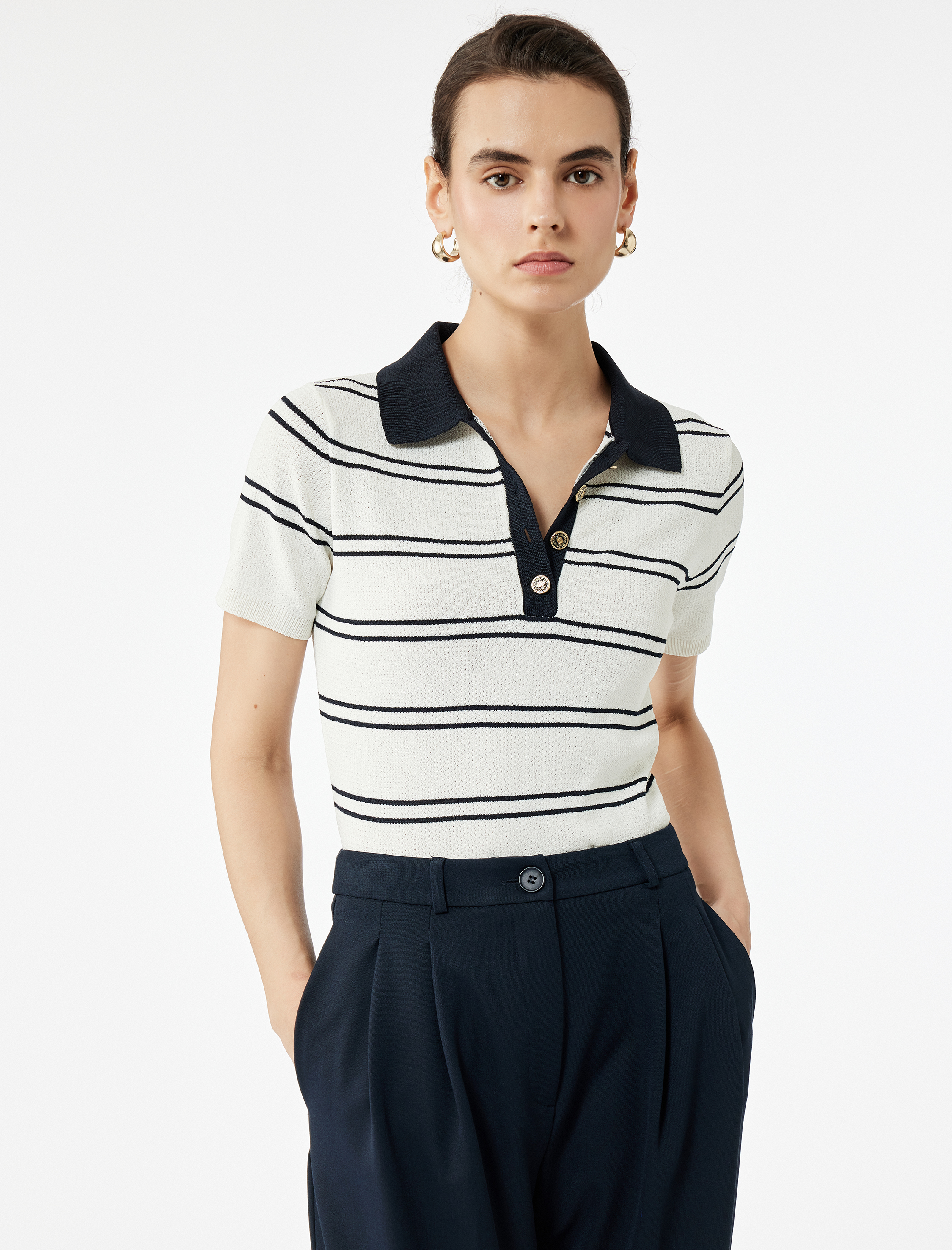   Regular Fit Düğmeli Kısa Kollu Polo Yaka Triko Kazak