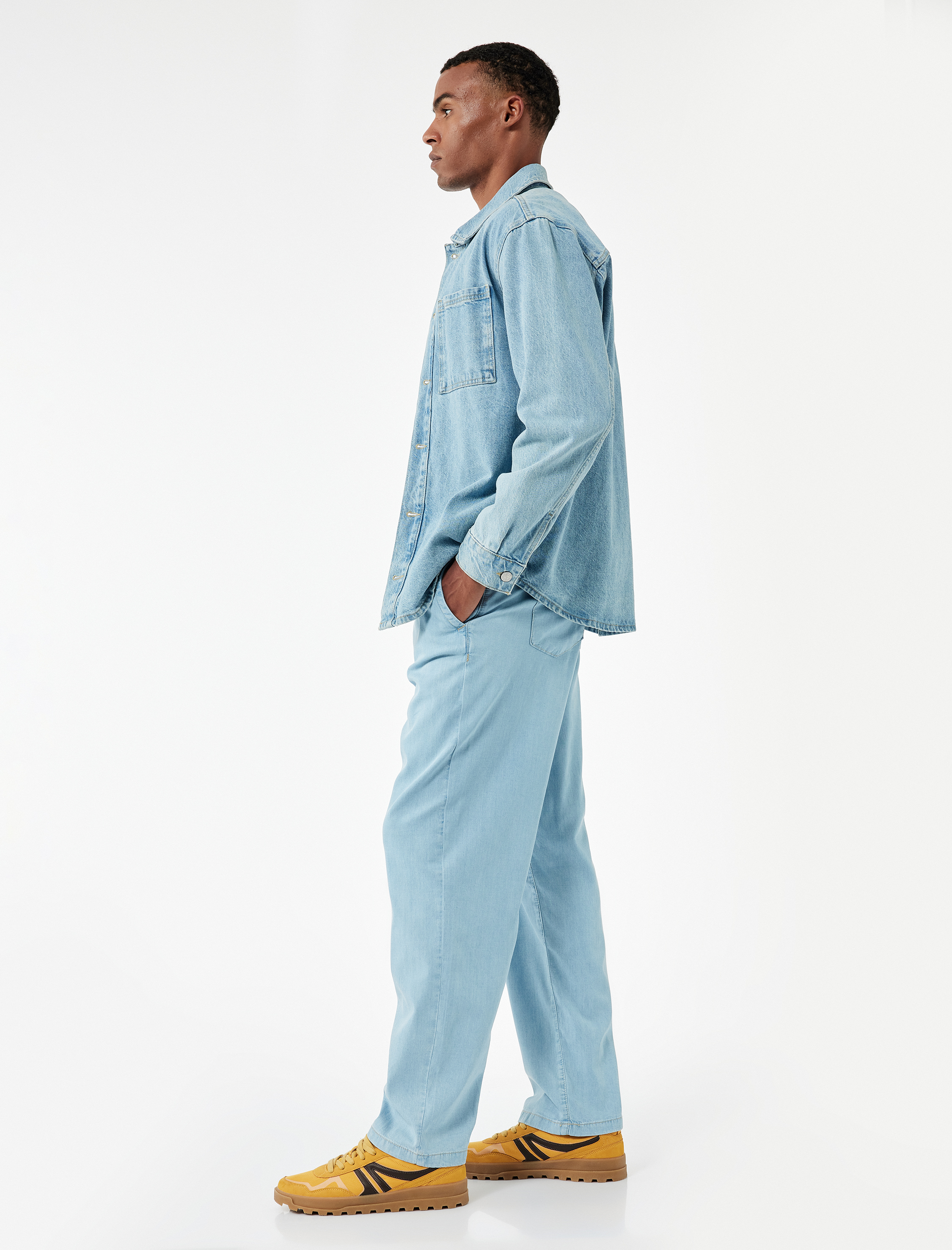   Beli Bağcıklı Cep Detaylı Loose Fit Bol Jean Pantolon