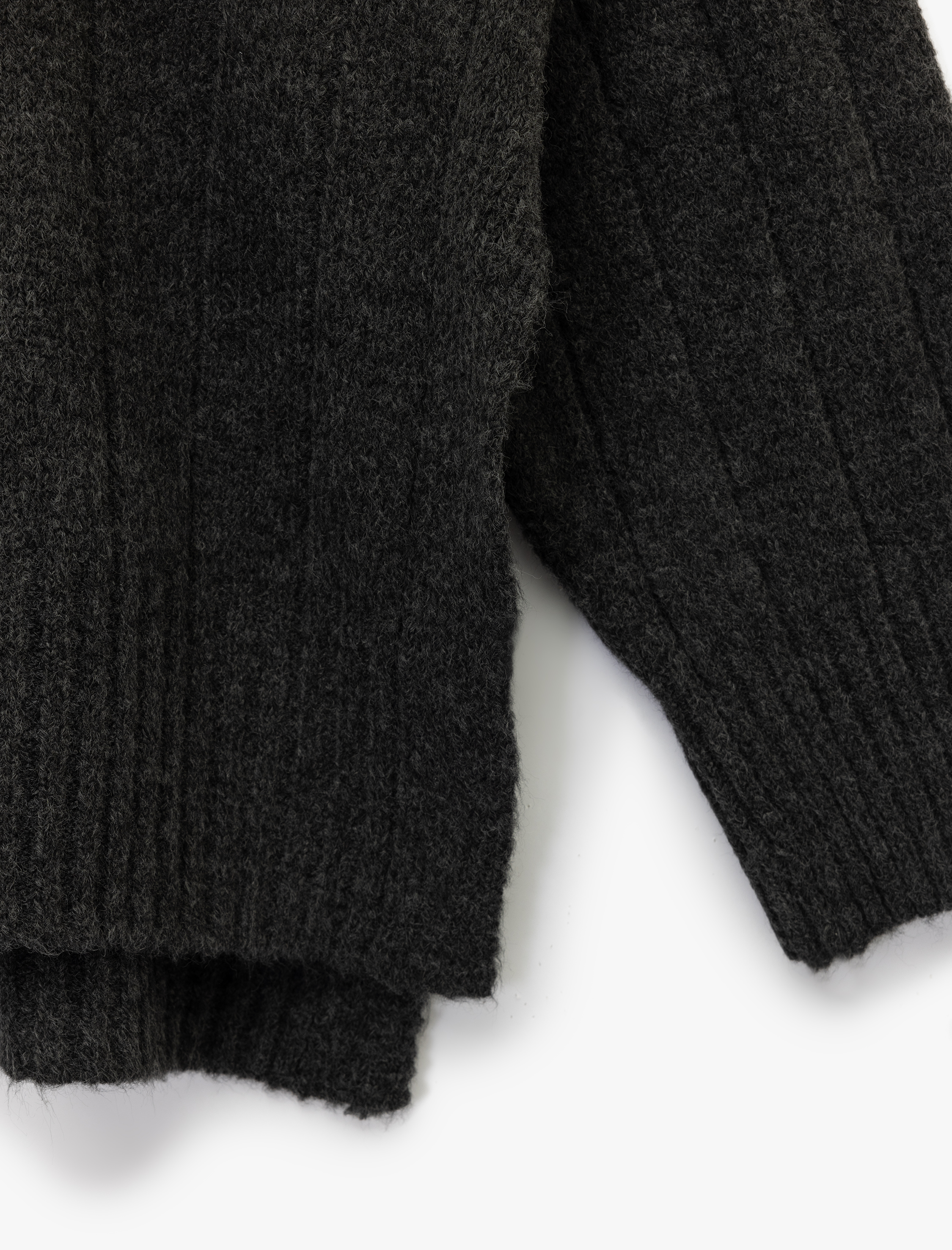   Uzun Kollu Dik Yaka Oversize Triko Kazak