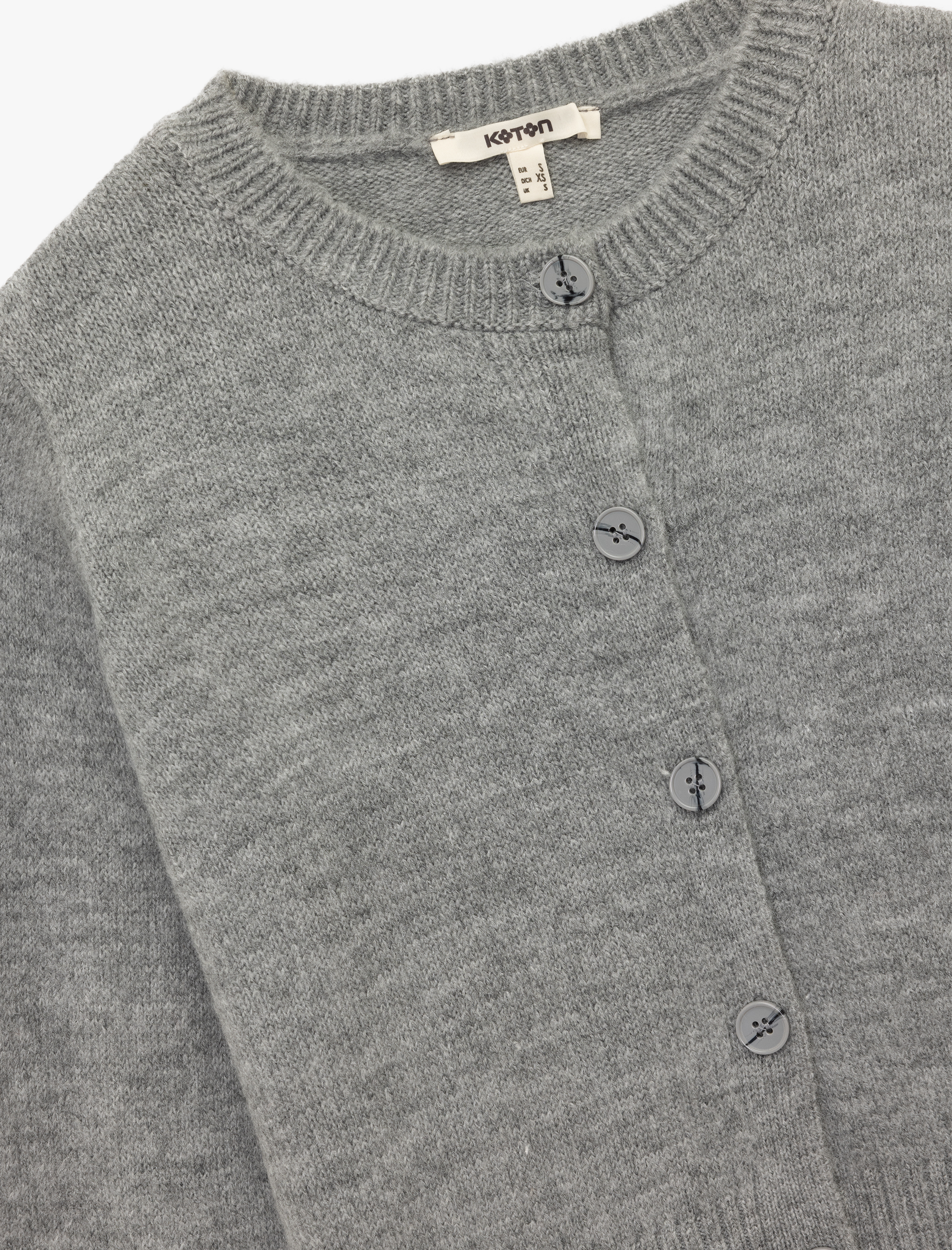   Düğmeli Uzun Kollu Bisiklet Yaka Triko Hırka