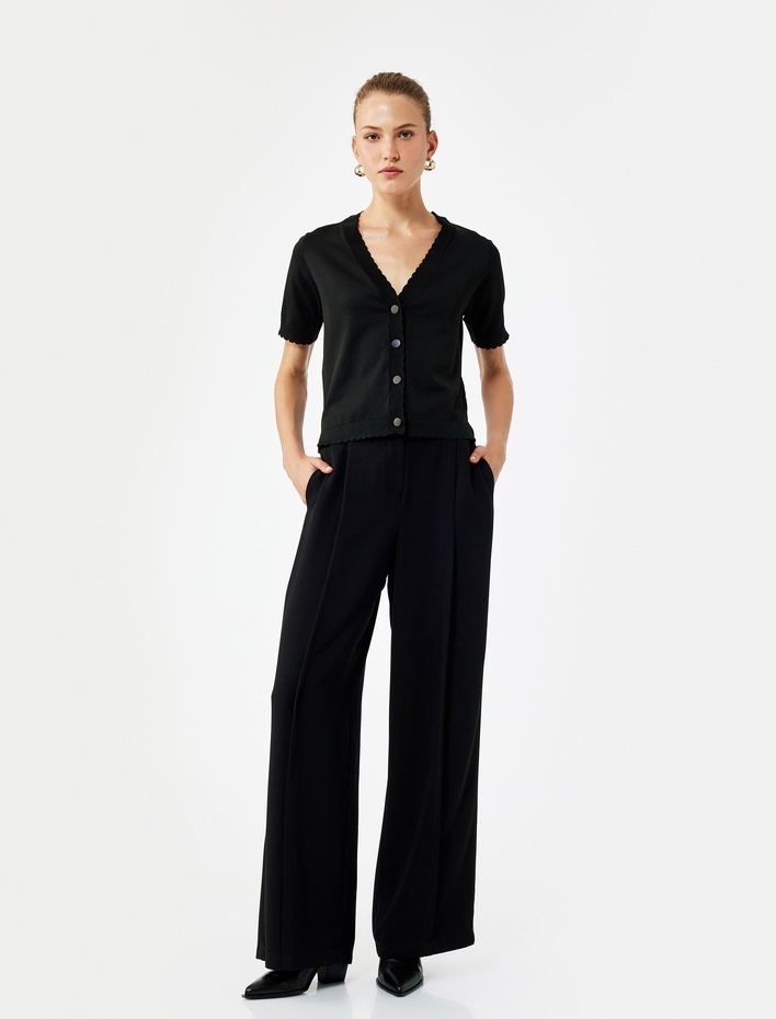  Düğmeli Kısa Kollu V Yaka Triko Hırka