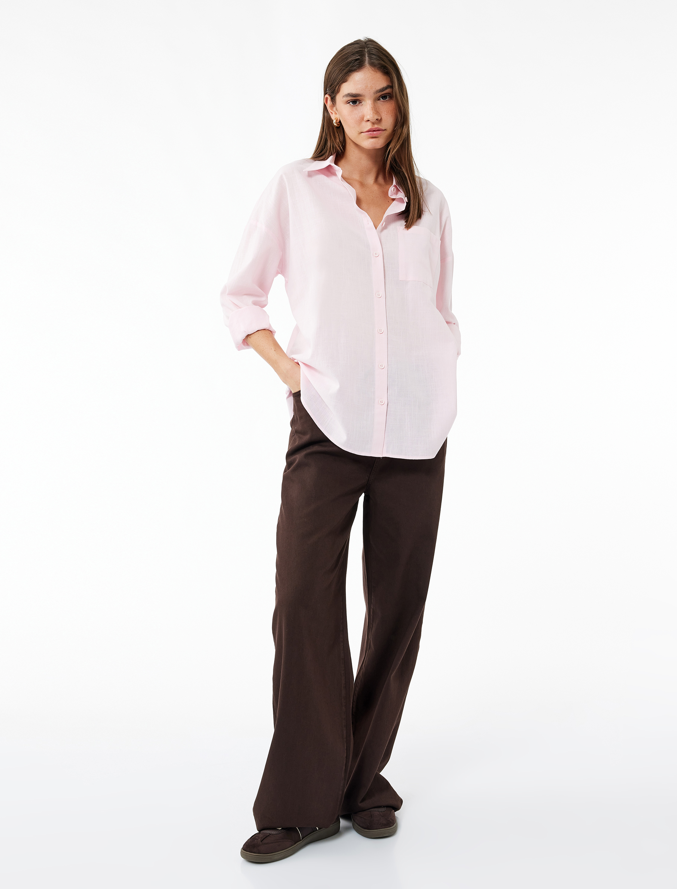   Pamuklu Klasik Yaka Düğmeli Uzun Kollu Oversize Gömlek