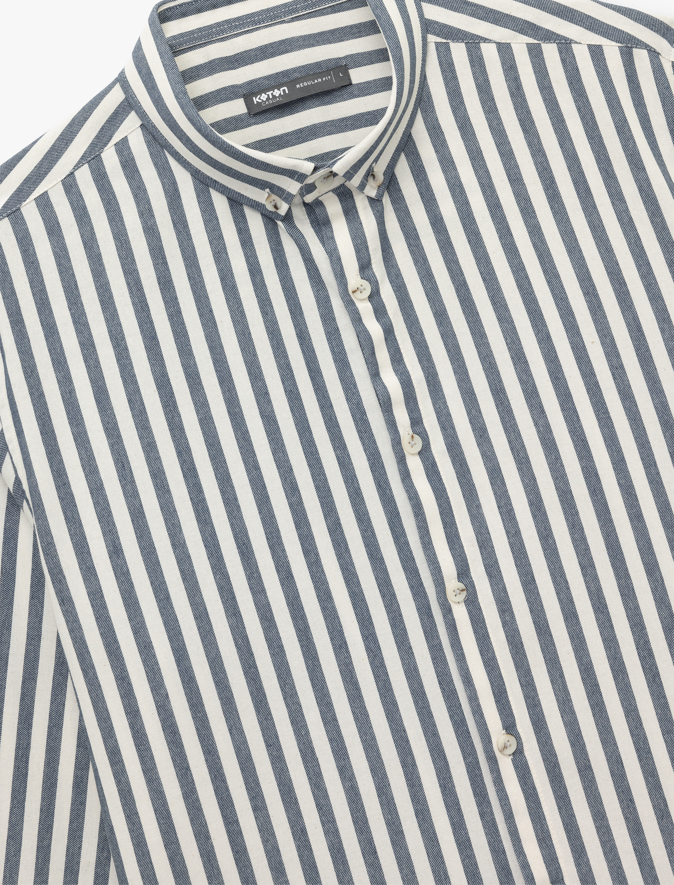   Regular Fit Düğmeli Klasik Yaka Uzun Kollu Gömlek