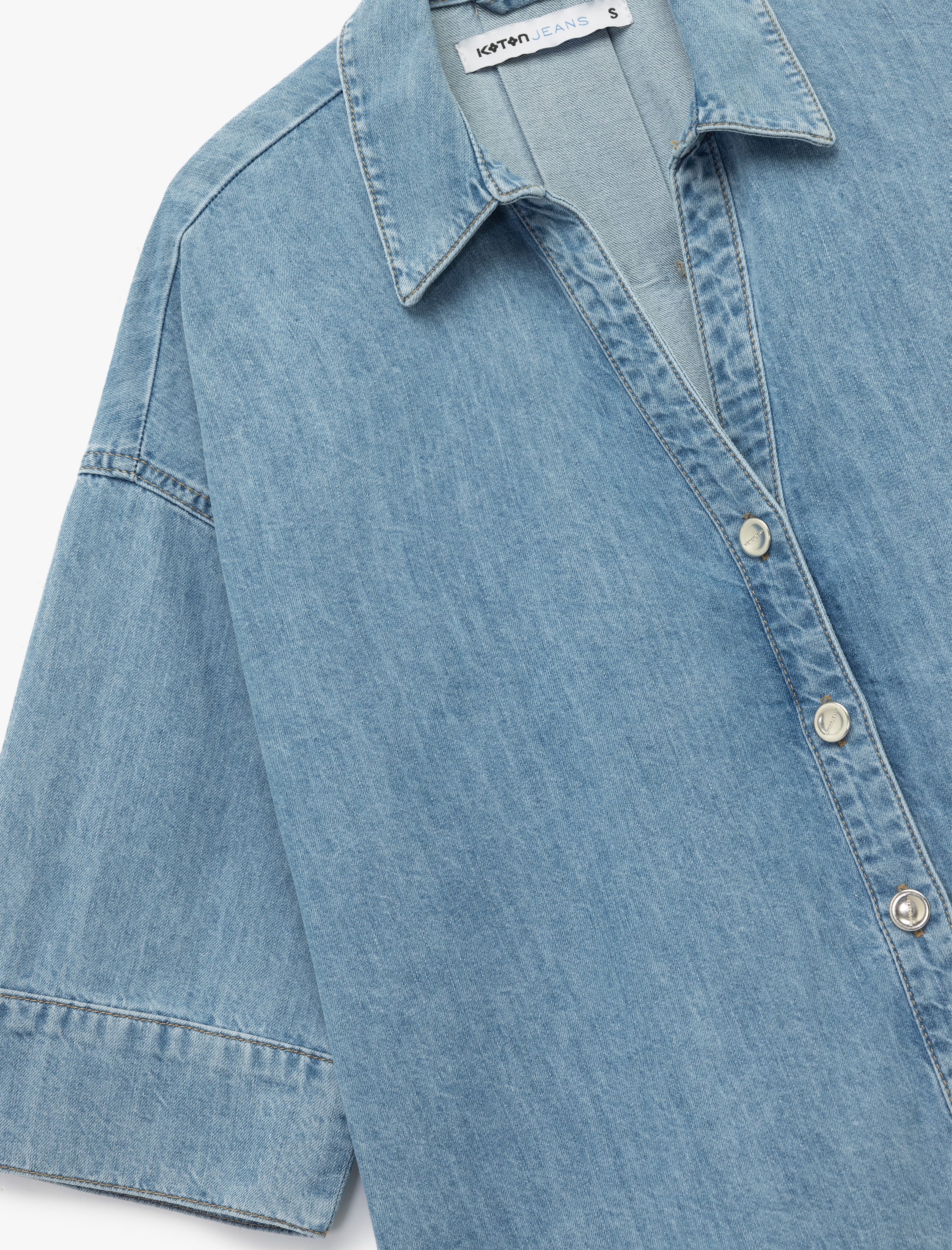   Oversize V Yaka Pamuklu Yarım Kollu Jean Gömlek