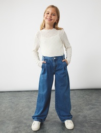 Uzun Kollu Dik Yaka Fırfır Detaylı Dokulu Crop Bluz