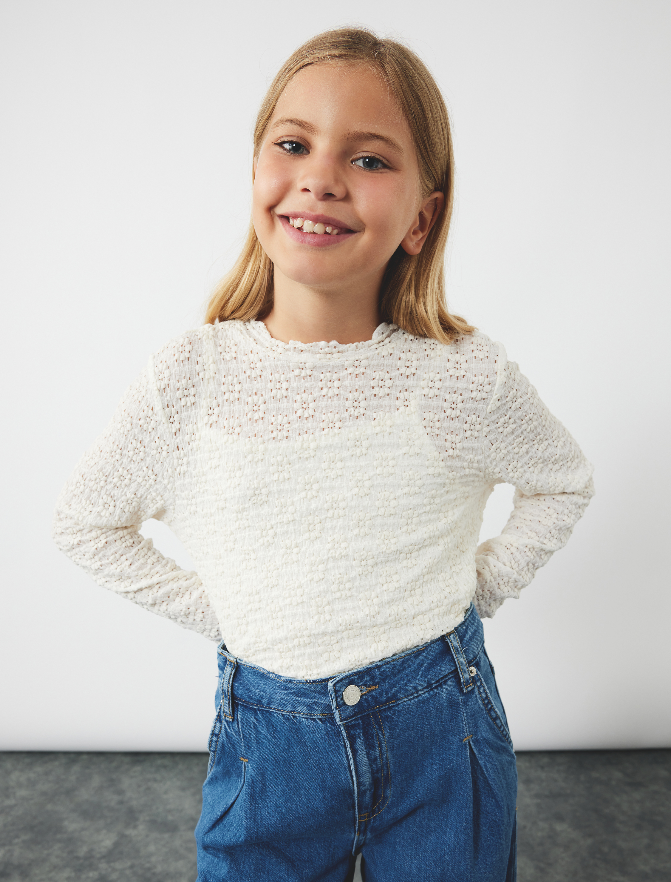  Kız Çocuk Uzun Kollu Dik Yaka Fırfır Detaylı Dokulu Crop Bluz