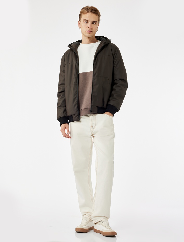  Kapüşonlu Uzun Kollu Fermuarlı Yağmurluk