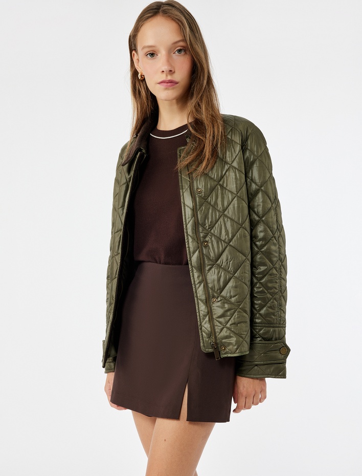  Yırtmaç Detaylı Fermuarlı Standart Bel Viskon Karışımlı Mini Şort Etek