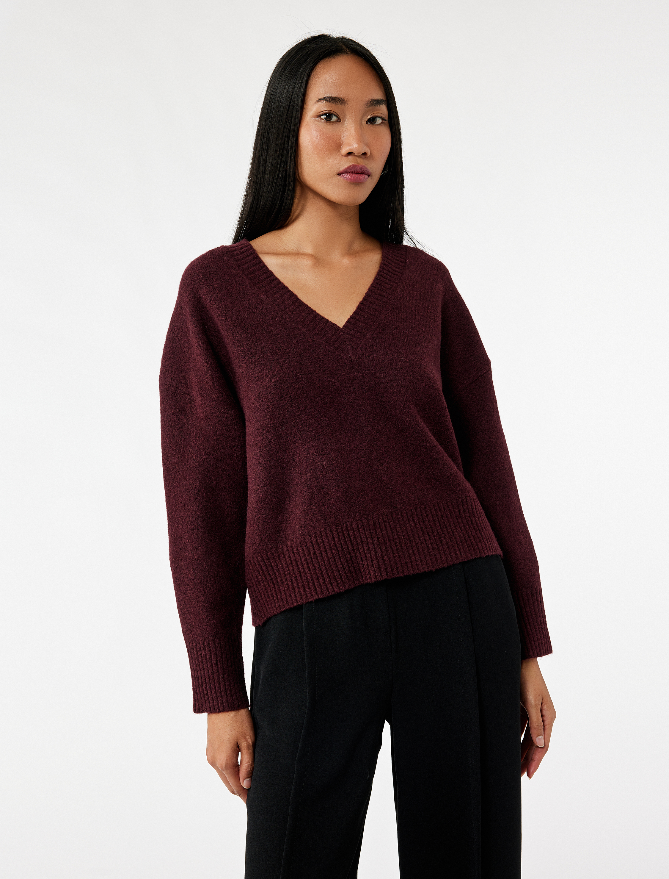   Uzun Kollu V Yaka Triko Kazak