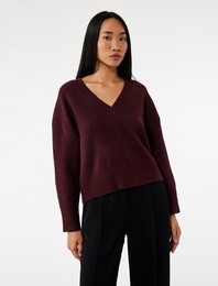 Uzun Kollu V Yaka Triko Kazak