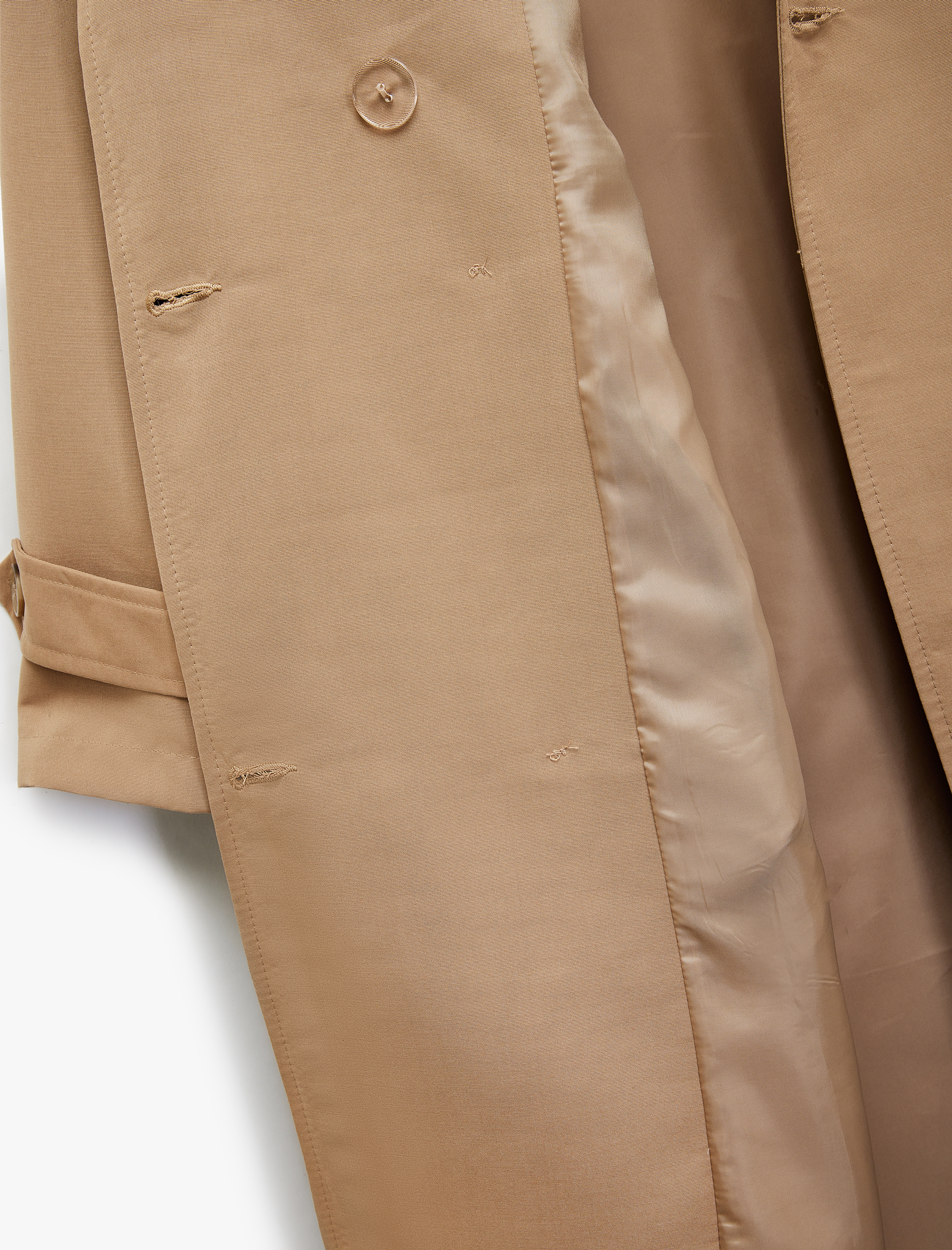   Uzun Kollu Düğmeli Kemer Detaylı Cepli Kruvaze Yaka Trençkot