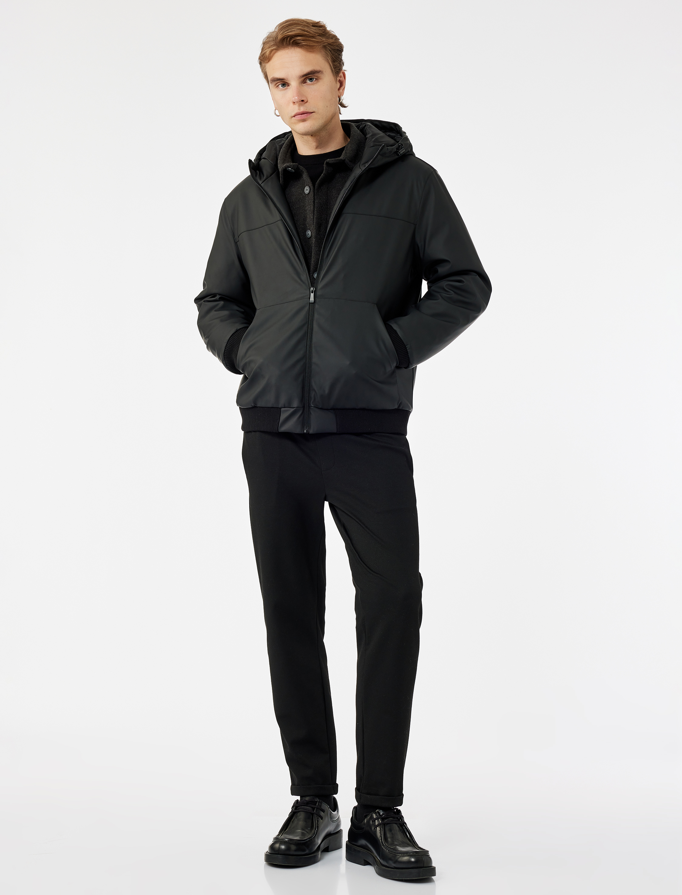   Kapüşonlu Uzun Kollu Fermuarlı Yağmurluk