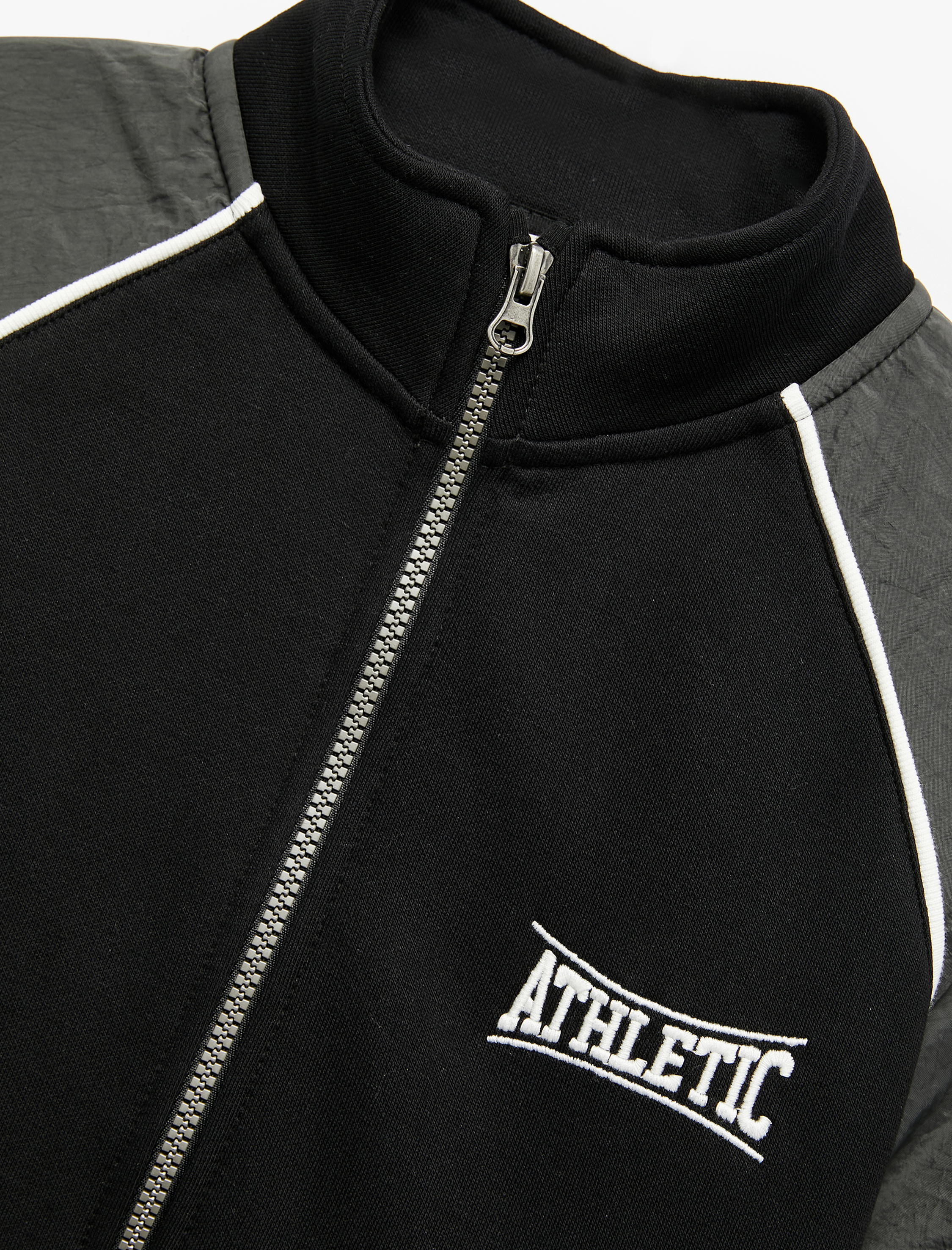  Erkek Çocuk Dik Yaka Uzun Kollu Şardonlu Fermuarlı Sweatshirt