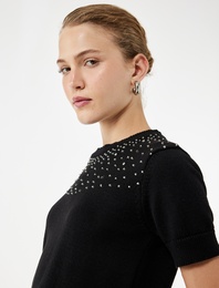 Kısa Kollu Bisiklet Yaka Taşlı Triko Kazak