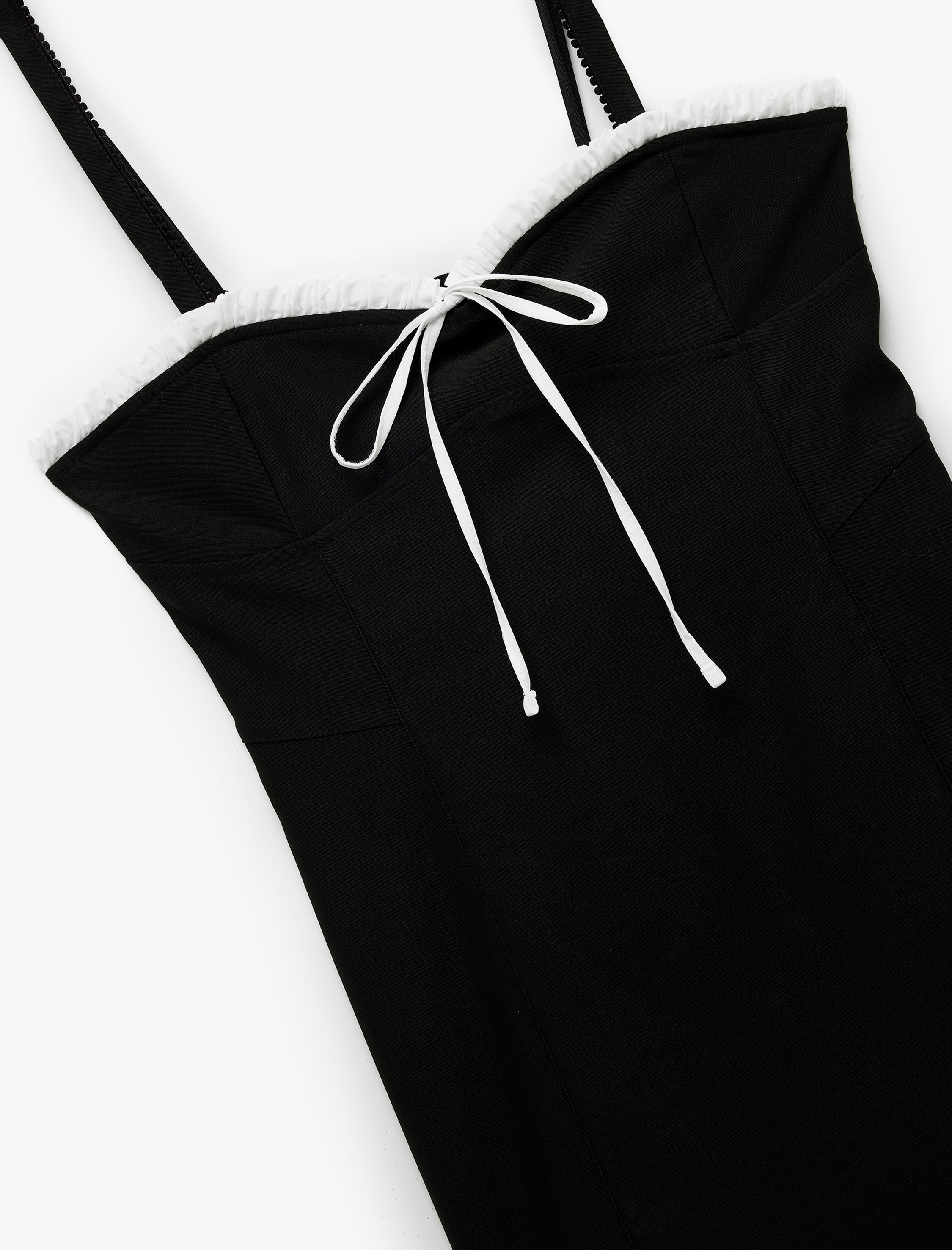   Kalp Yaka Kolsuz Fiyonklu Slim Fit Bodycon Mini Elbise