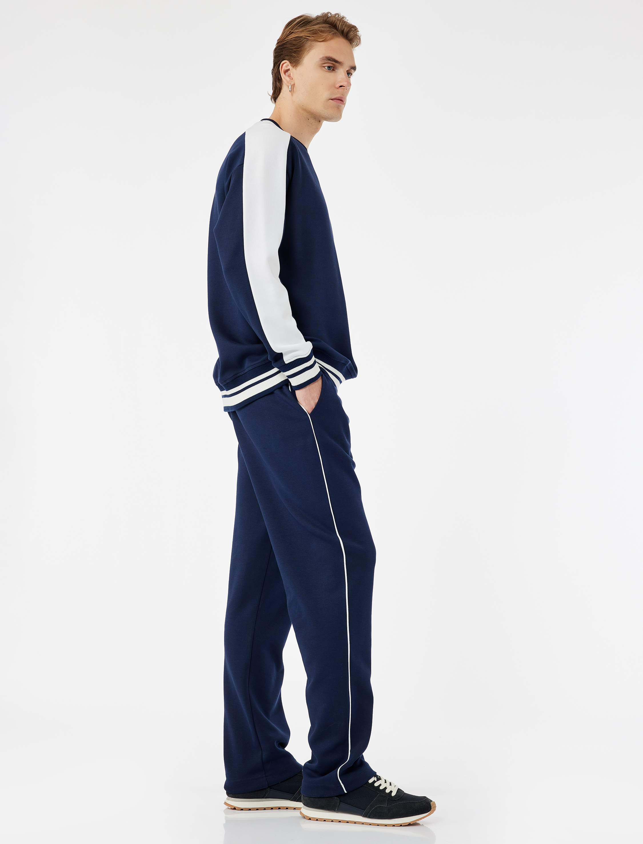   Pamuklu Cepli Çizgi Detaylı Beli Bağcıklı Eşofman Altı