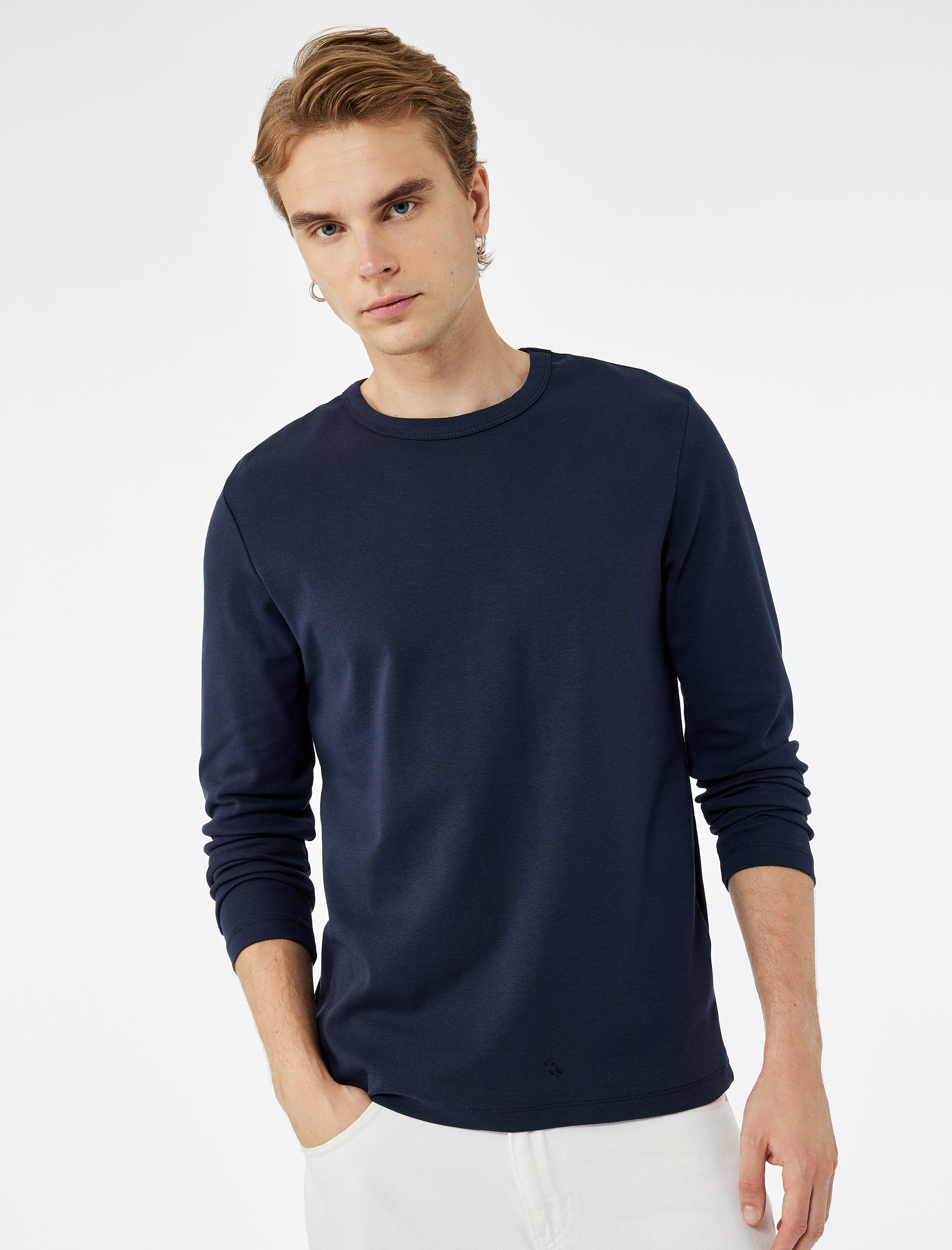   Pamuklu Bisiklet Yaka Basic Slim Fit Uzun Kollu Tişört