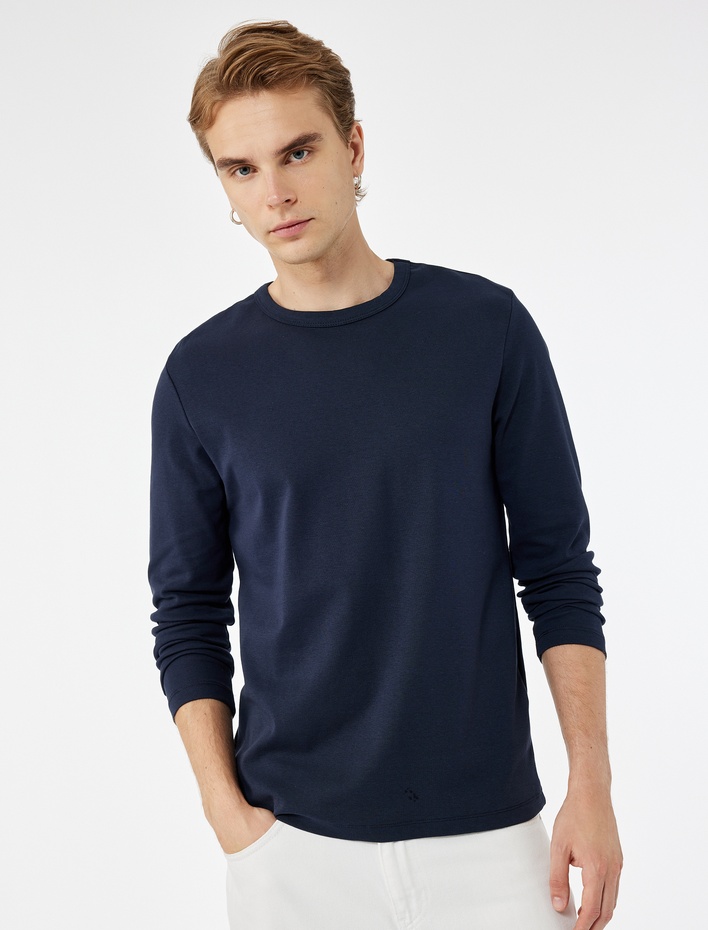  Pamuklu Bisiklet Yaka Basic Slim Fit Uzun Kollu Tişört