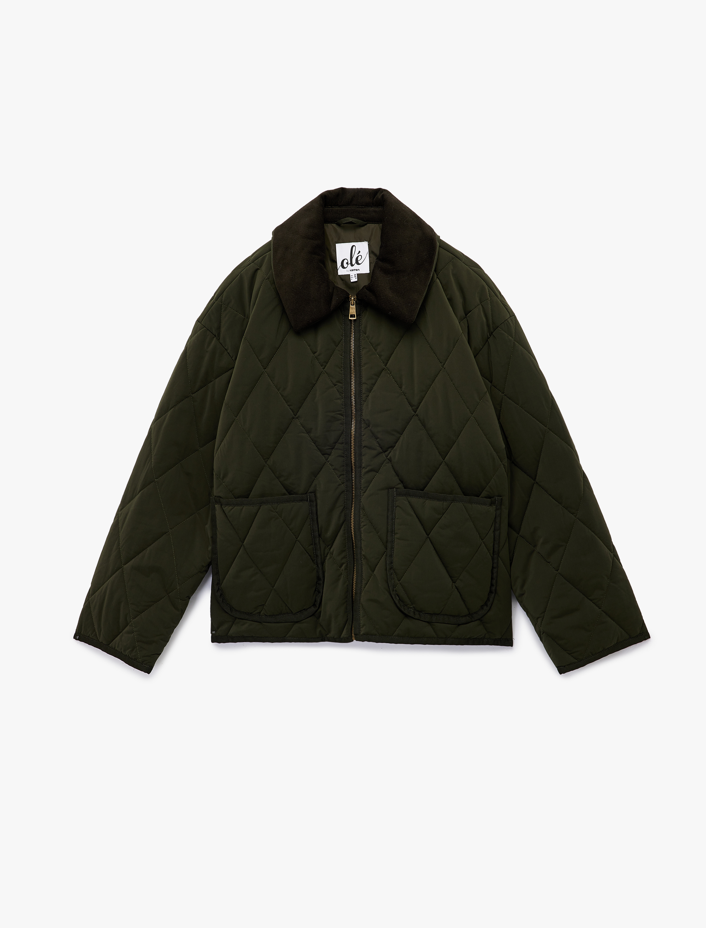   Uzun Kollu Fermuarlı Cep Detaylı Klasik Yaka Kapitone Ceket