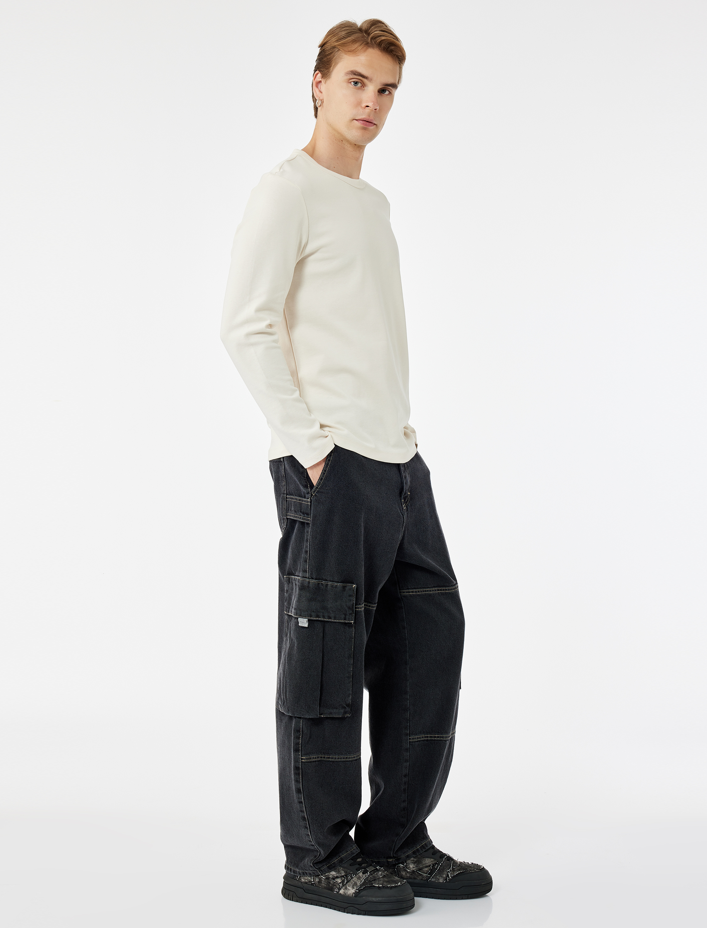   Pamuklu Bisiklet Yaka Basic Slim Fit Uzun Kollu Tişört