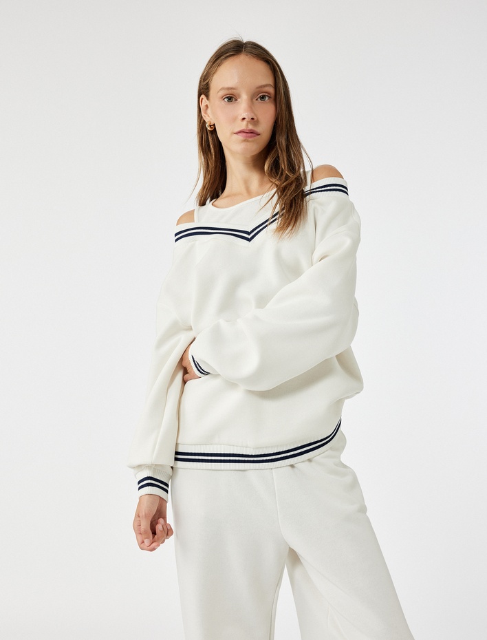  Çizgi Detaylı Uzun Kollu Çift Yaka Rahat Kalıp Sweatshirt