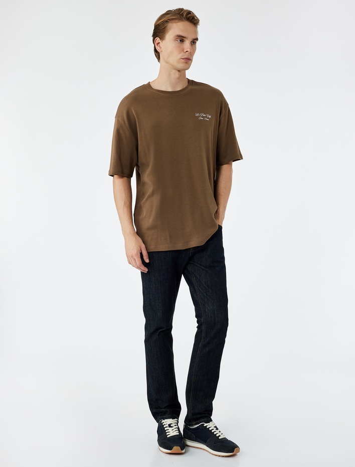  Kısa Kollu Oversize Tok Kumaş Bisiklet Yaka Pamuklu Arkası Baskılı Tişört