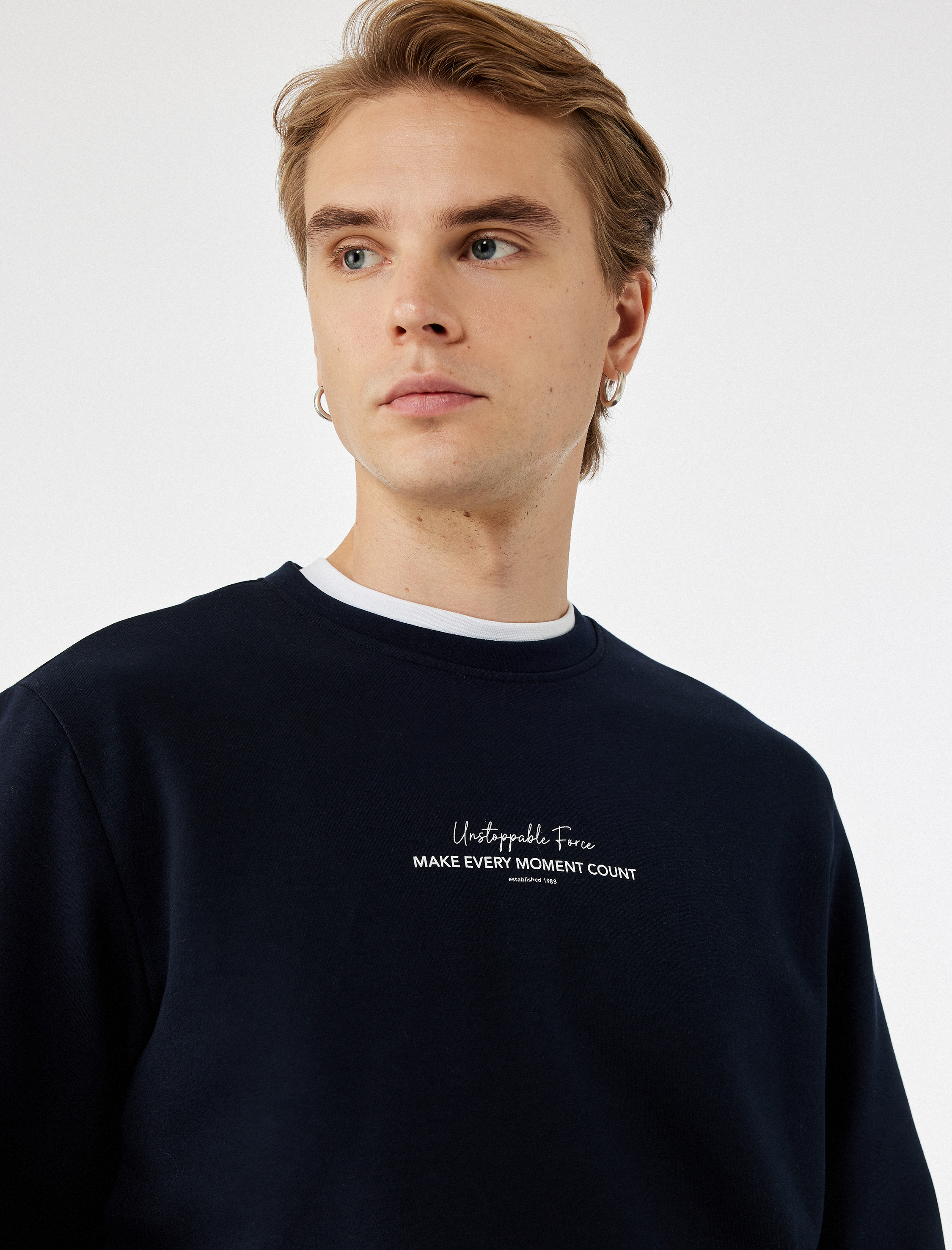   Uzun Kollu Bisiklet Yaka Baskılı Sweatshirt