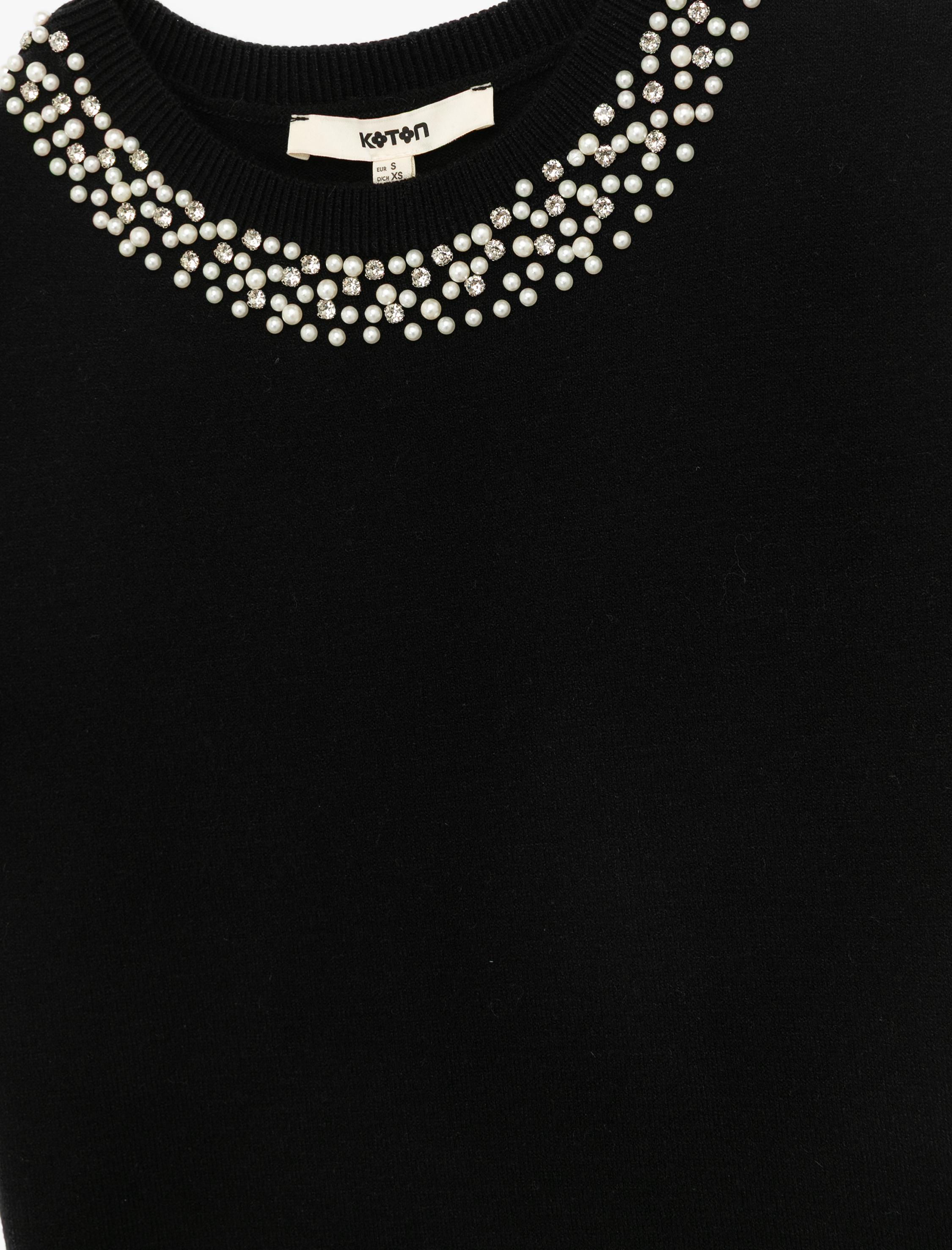   Viskon Karışımlı Boncuk Detaylı Kısa Kollu Triko Kazak