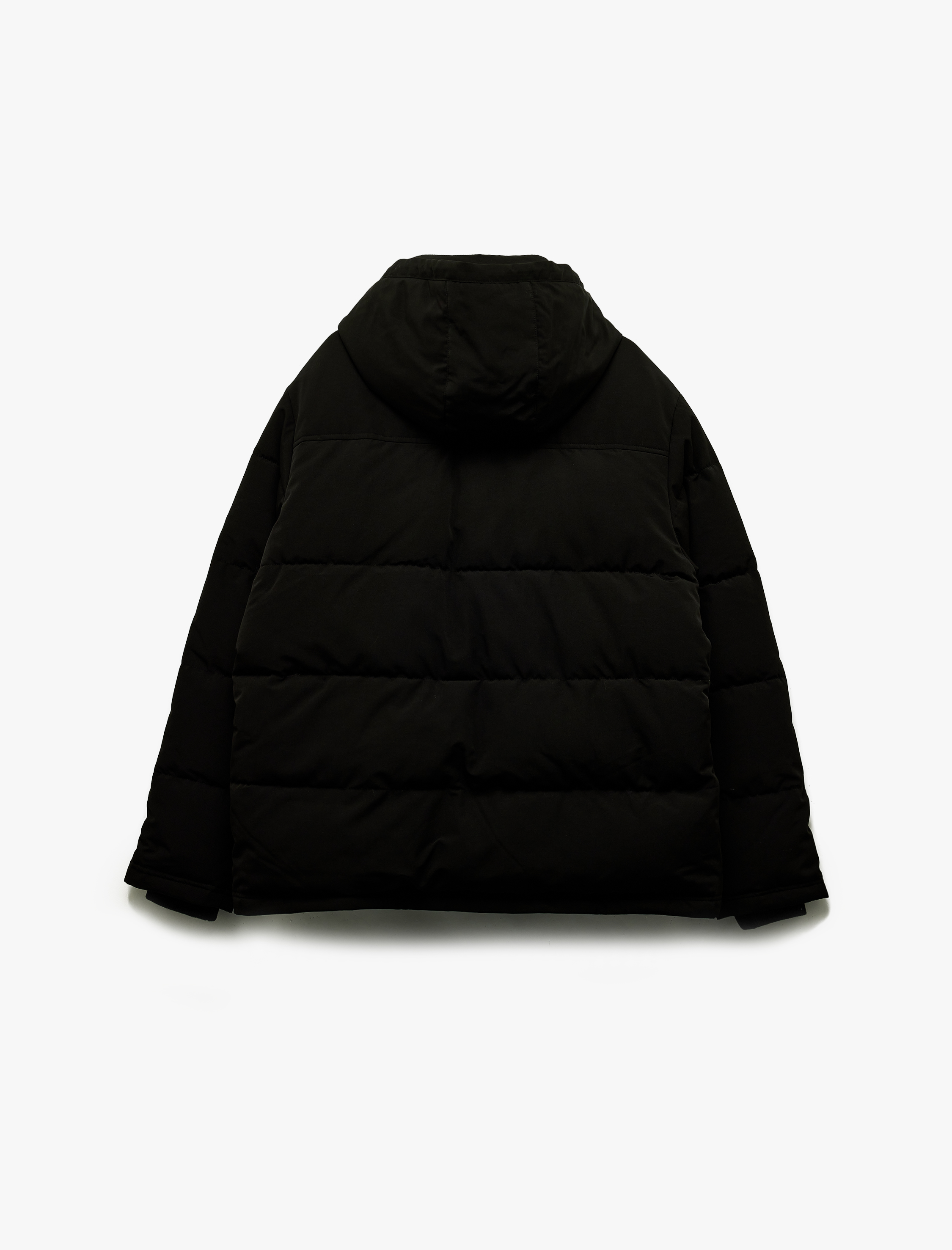 Kapüşonlu Uzun Kollu Düğmeli Cep Detaylı Kışlık Şişme Mont