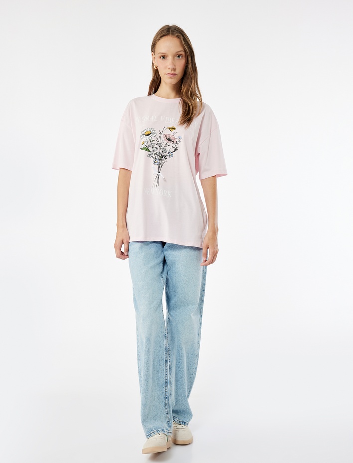  Rahat Kalıp Kısa Kollu Bisiklet Yaka Pamuklu Çiçek Baskılı Tişört