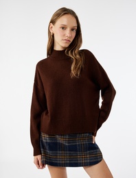 Dik Yaka Uzun Kollu Basic Triko Kazak