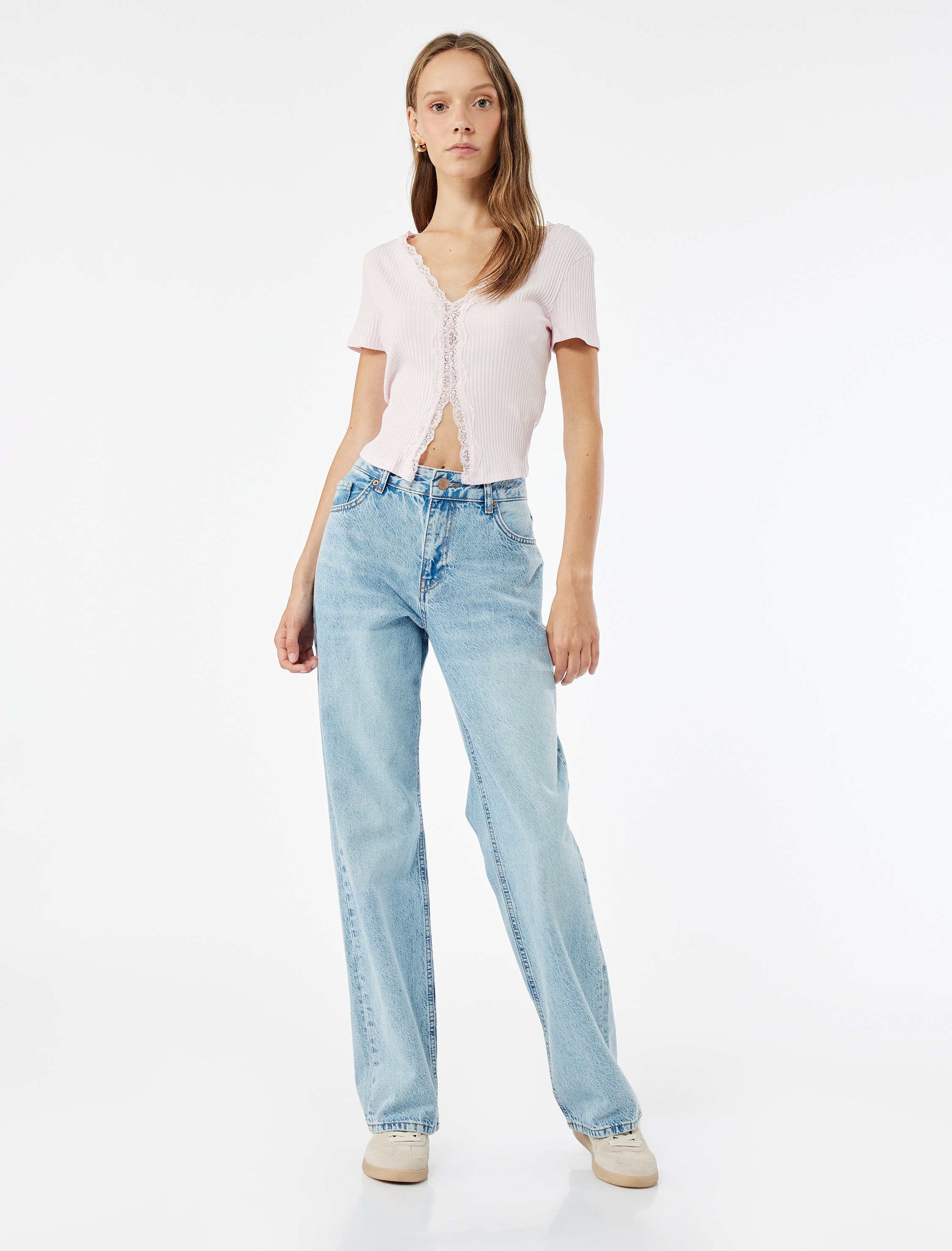   Slim Fit Kısa Kollu Dantelli Pamuklu V Yaka Tişört