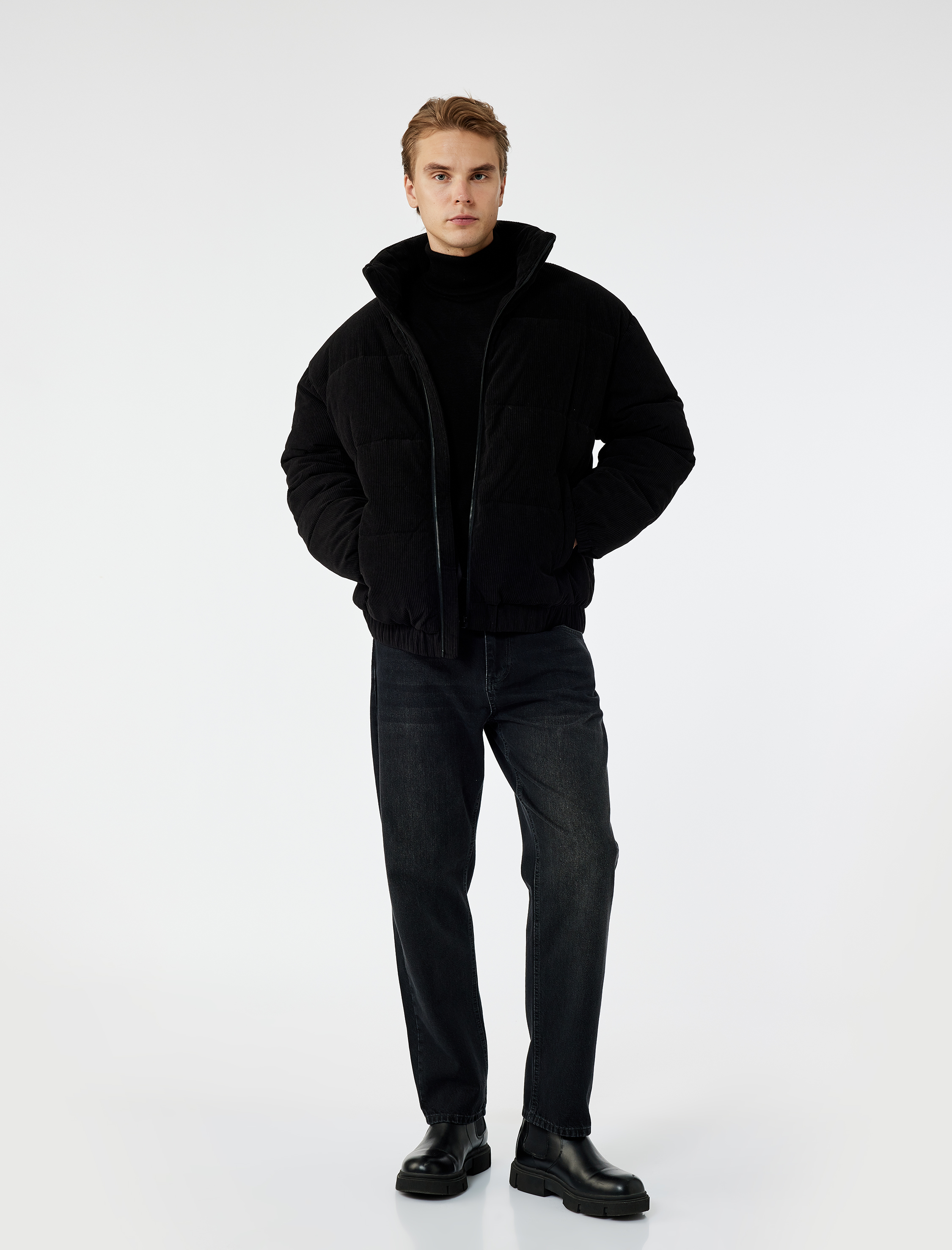 Dik Yaka Uzun Kollu Cep Detaylı Fitilli Fermuarlı Kışlık Şişme Mont