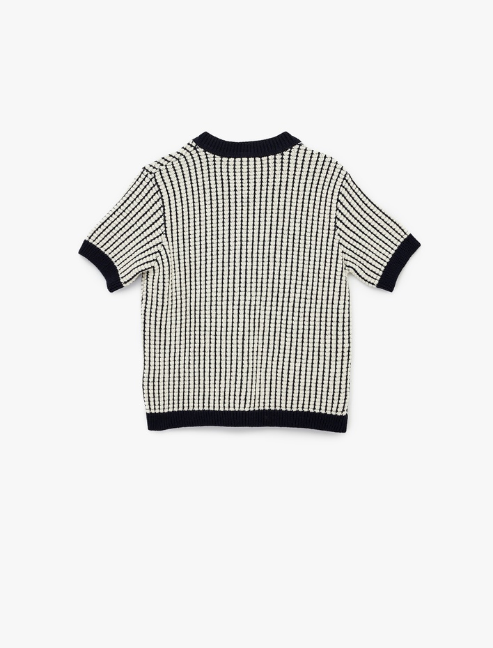  Düğmeli Cep Detaylı Bisiklet Yaka Kısa Kollu Triko Hırka