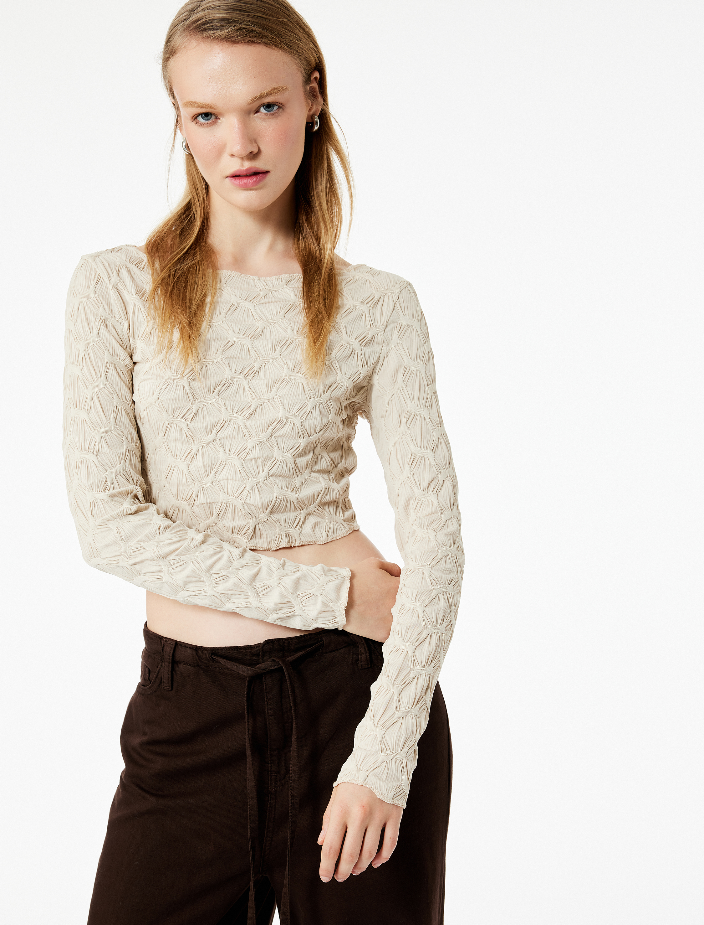   Uzun Kollu Dokulu Kayık Yaka Slim Fit Crop Tişört