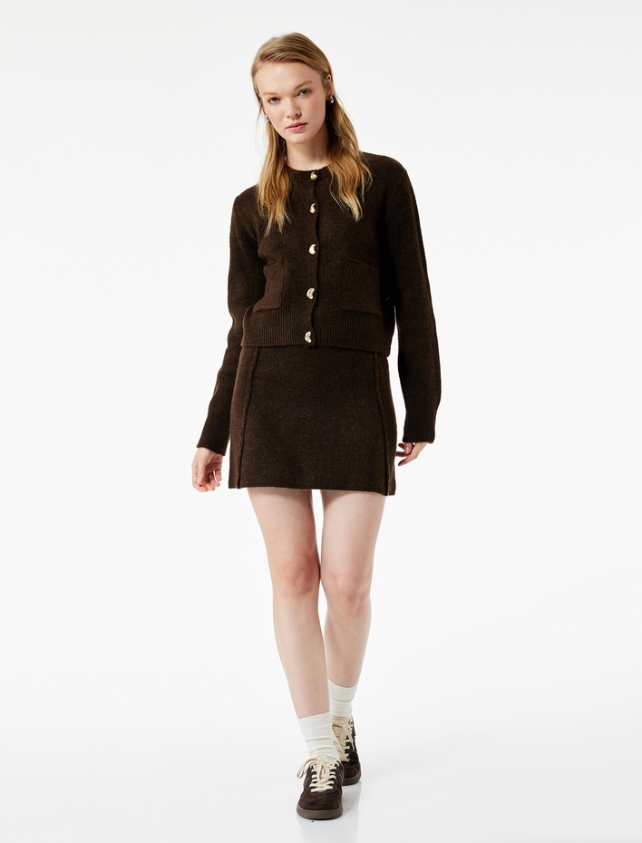  Uzun Kollu Bisiklet Yaka Cep Detaylı Düğmeli Hırka