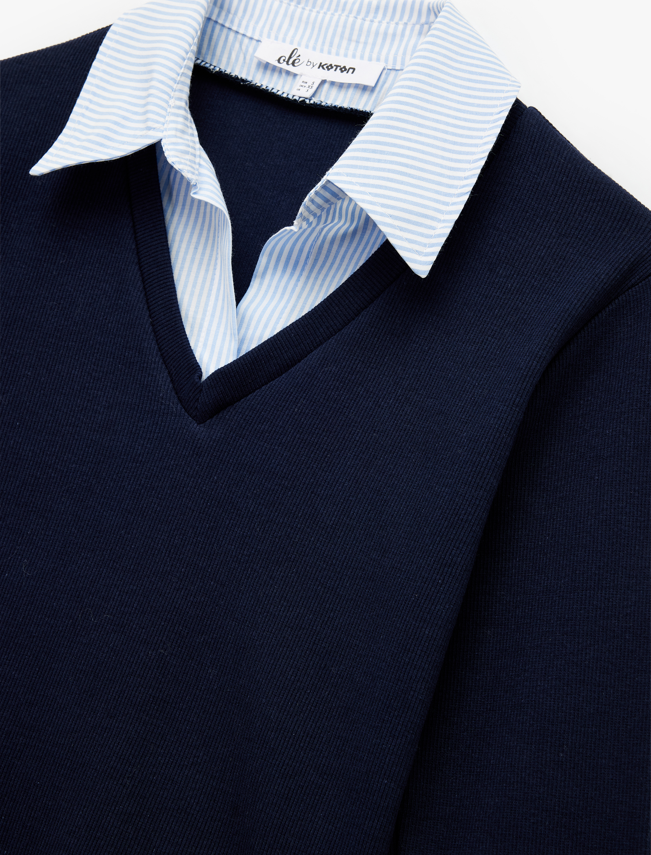 Uzun Kollu Gömlek Yaka Slim Fit Pamuklu Tişört