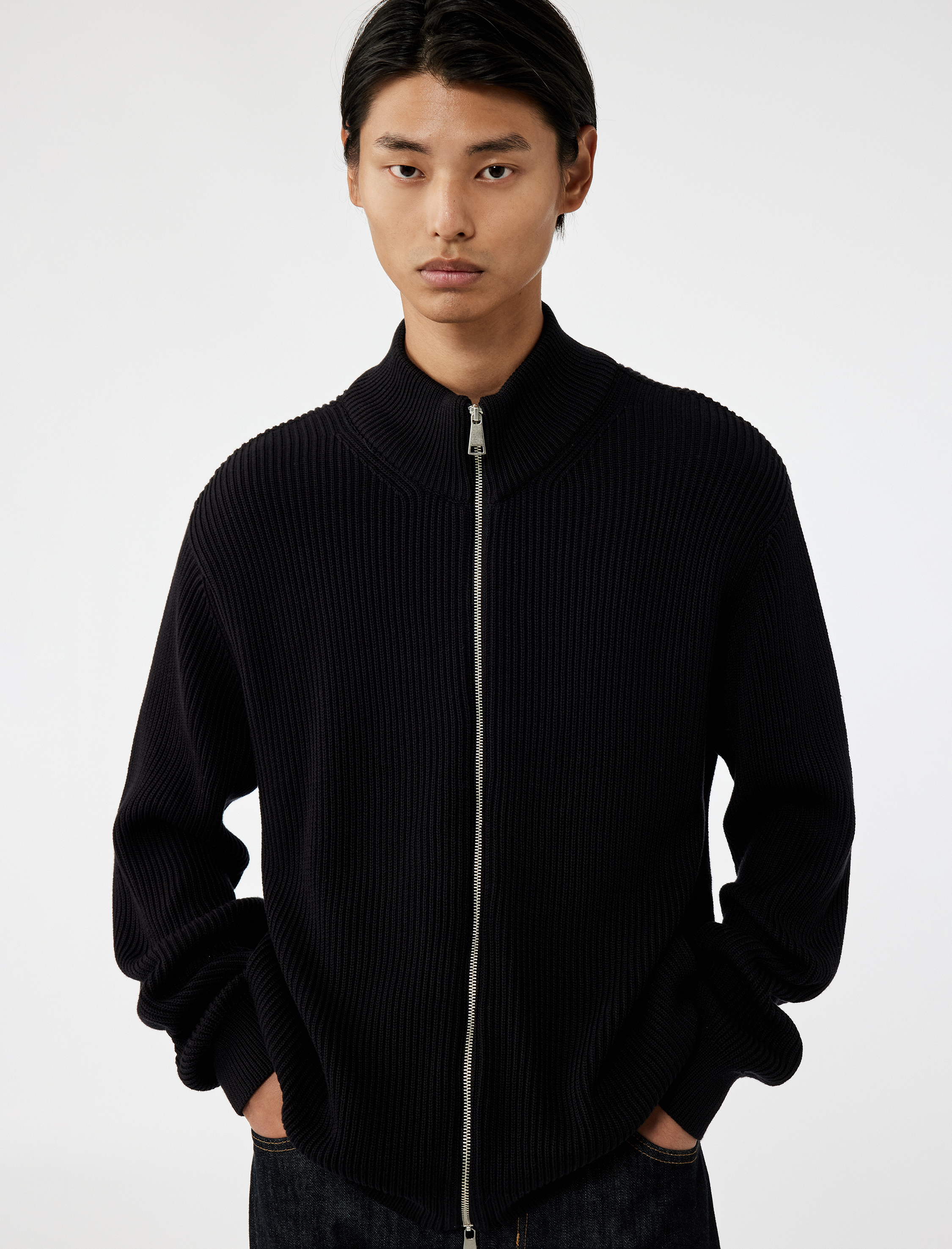   Uzun Kollu Pamuklu Tam Fermuarlı Triko Hırka