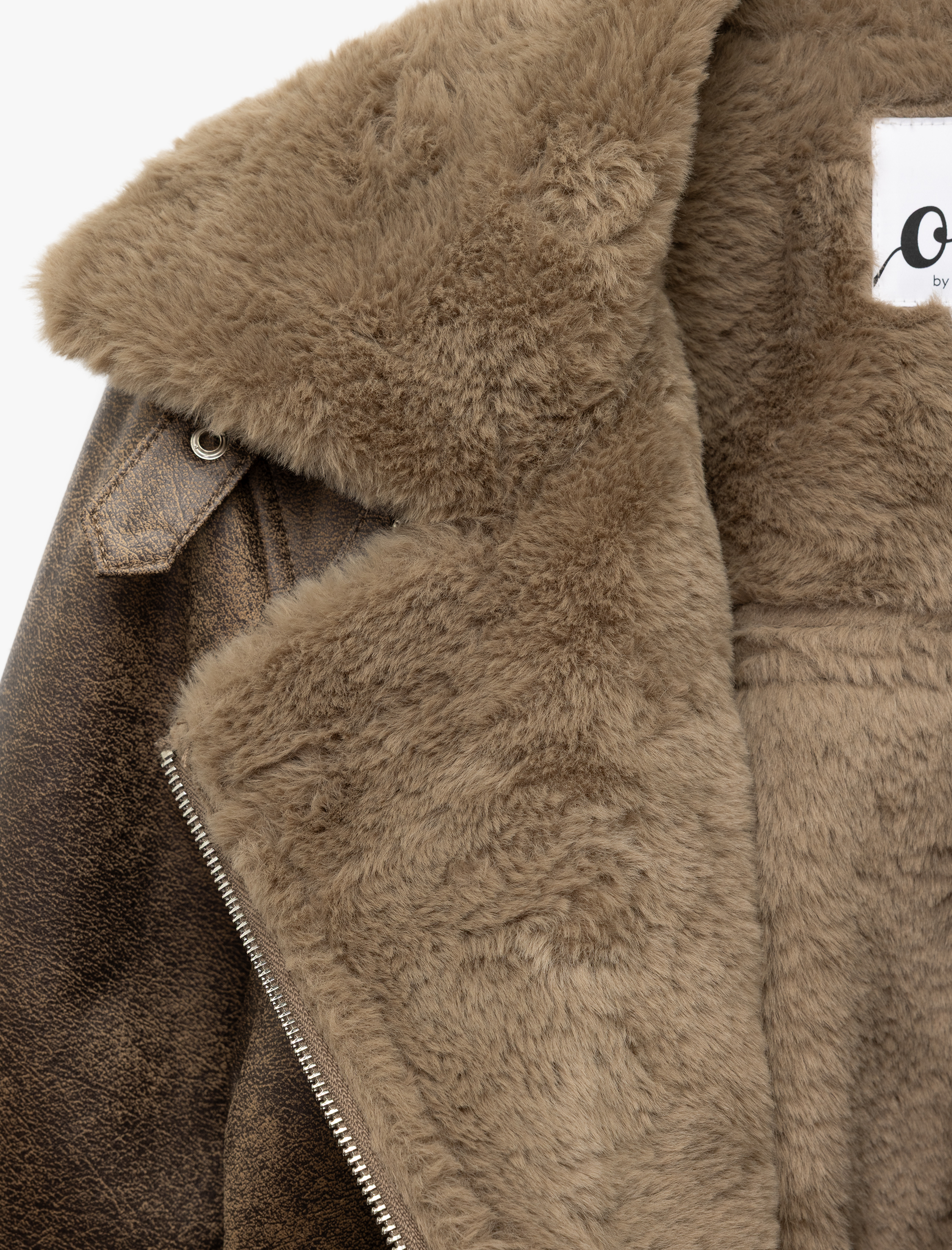   Uzun Kollu Deri Görünümlü Suni Kürk Yaka Biker Ceket