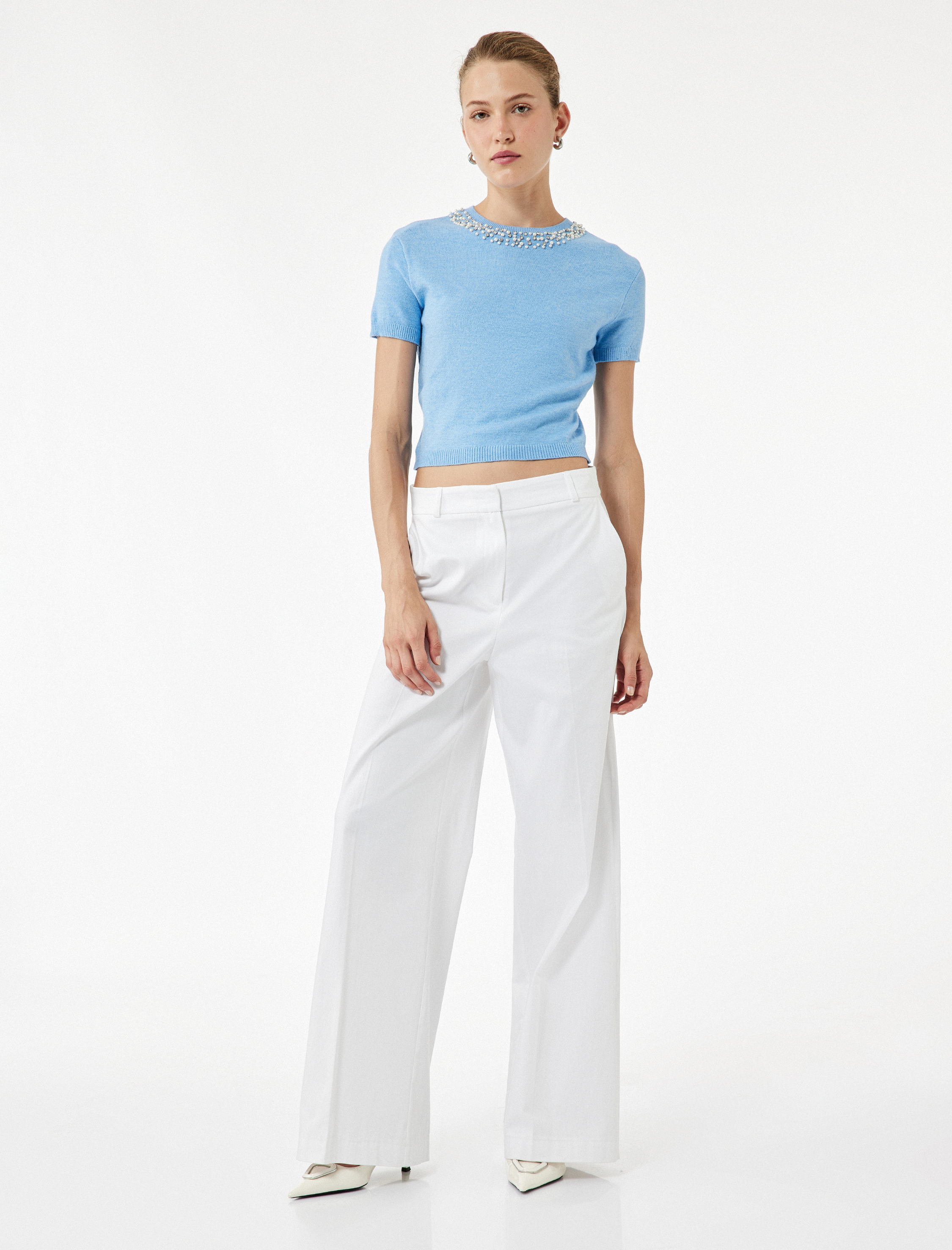   Viskon Karışımlı Boncuk Detaylı Kısa Kollu Triko Kazak